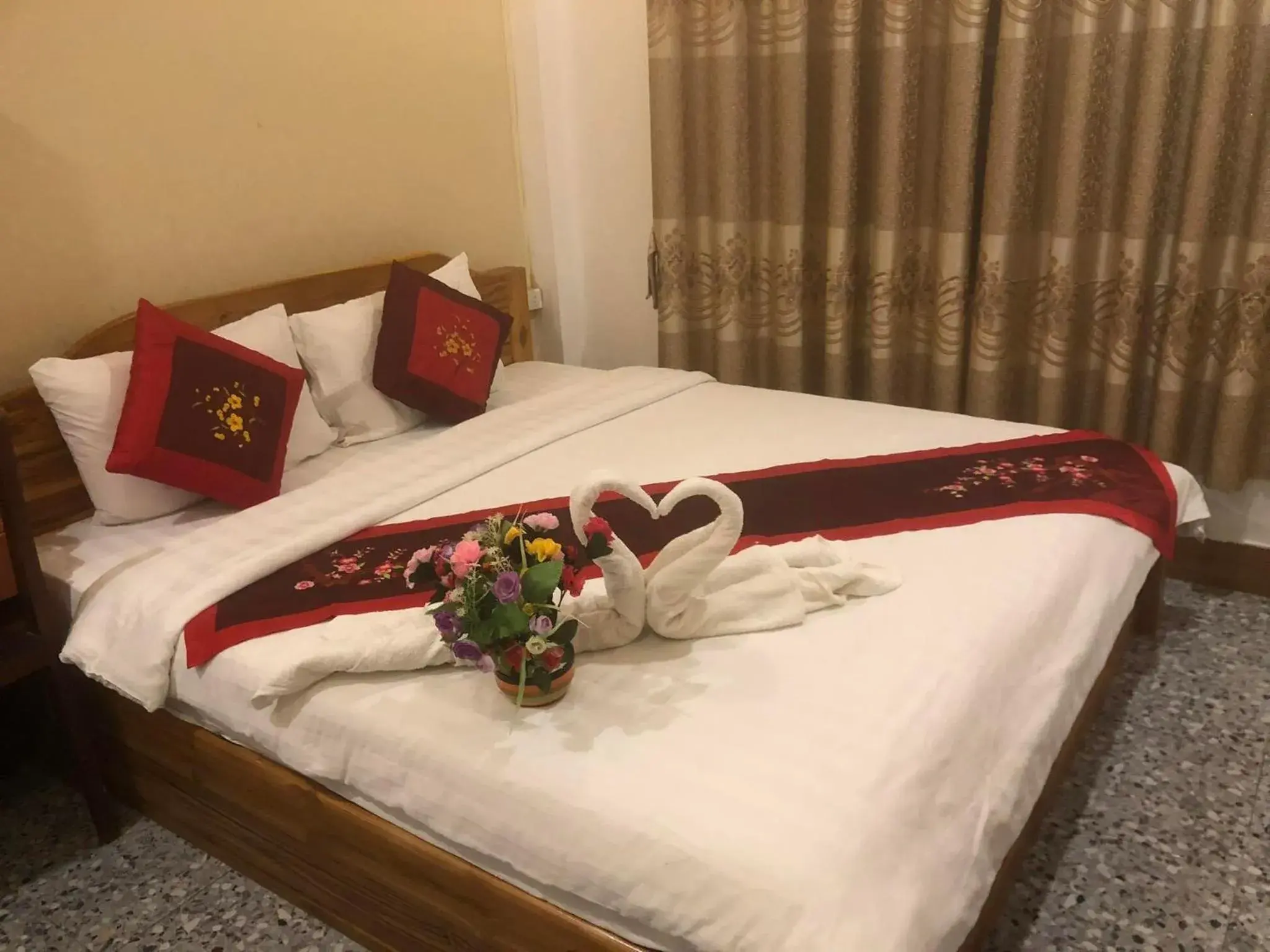 Deluxe Triple Room in Nocknoy Lanexang Guest House Deluxe Triple Room in Nocknoy Lanexang Guest House