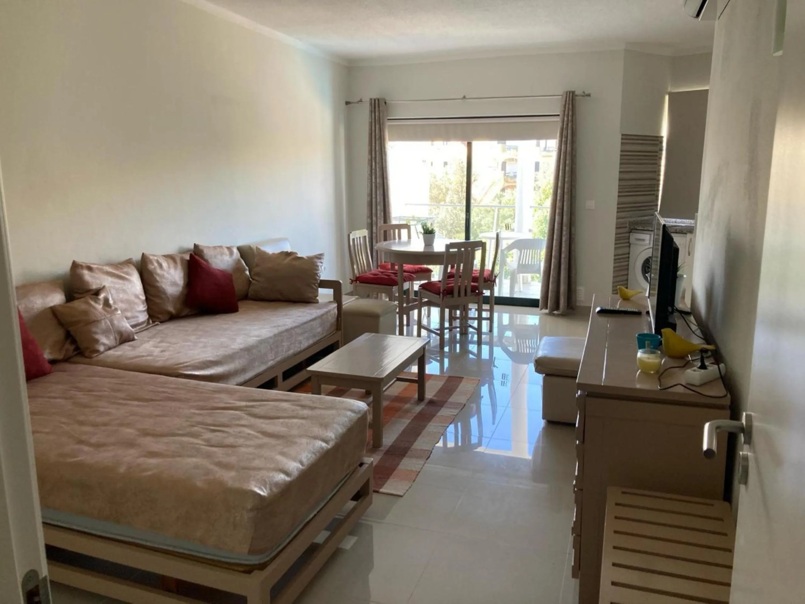 Alvor Red Nice Terrace Flat