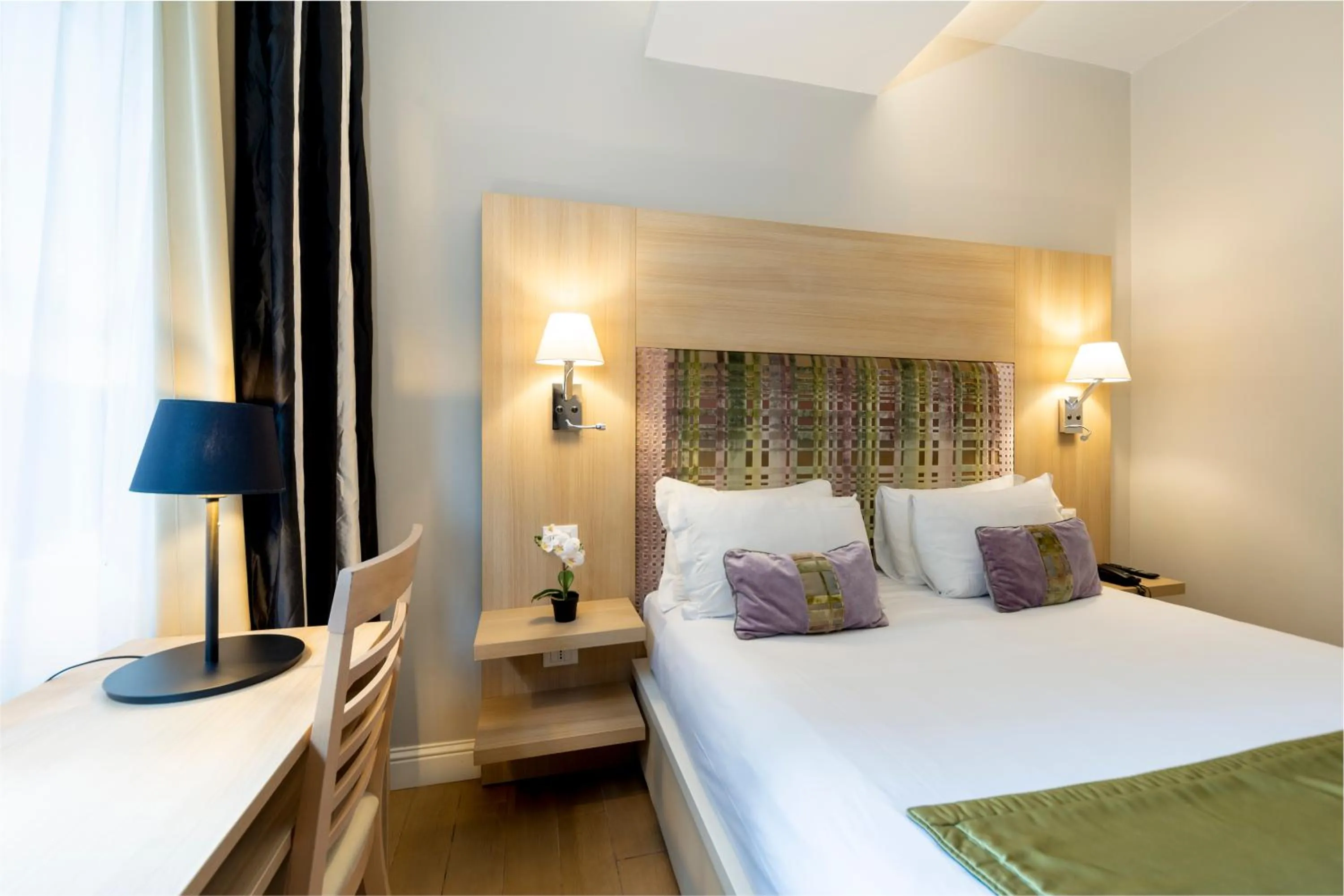 Bedroom, Bed in Chic&Town Luxury Rooms Piazza del Popolo