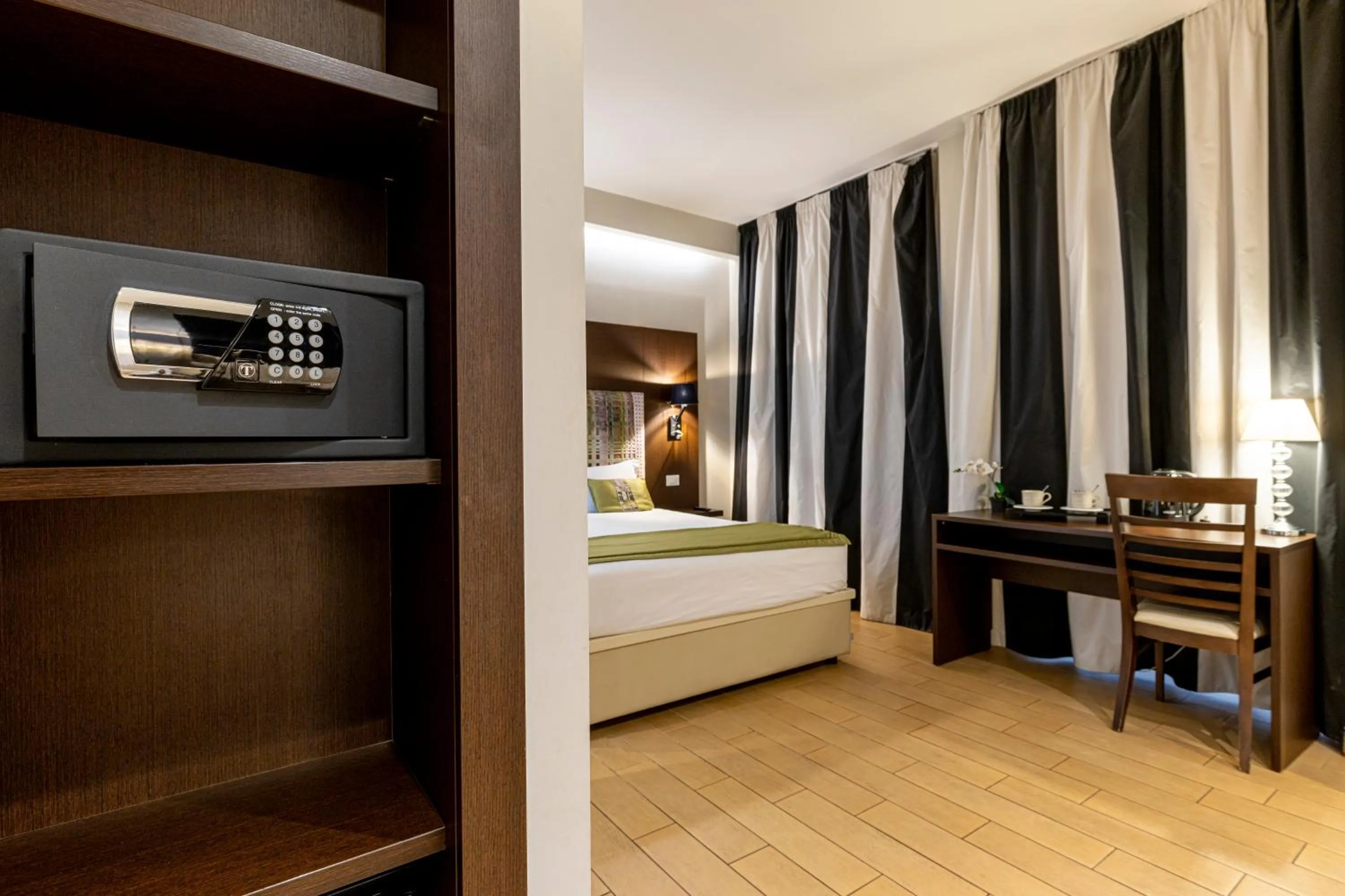 Bedroom, Bed in Chic&Town Luxury Rooms Piazza del Popolo