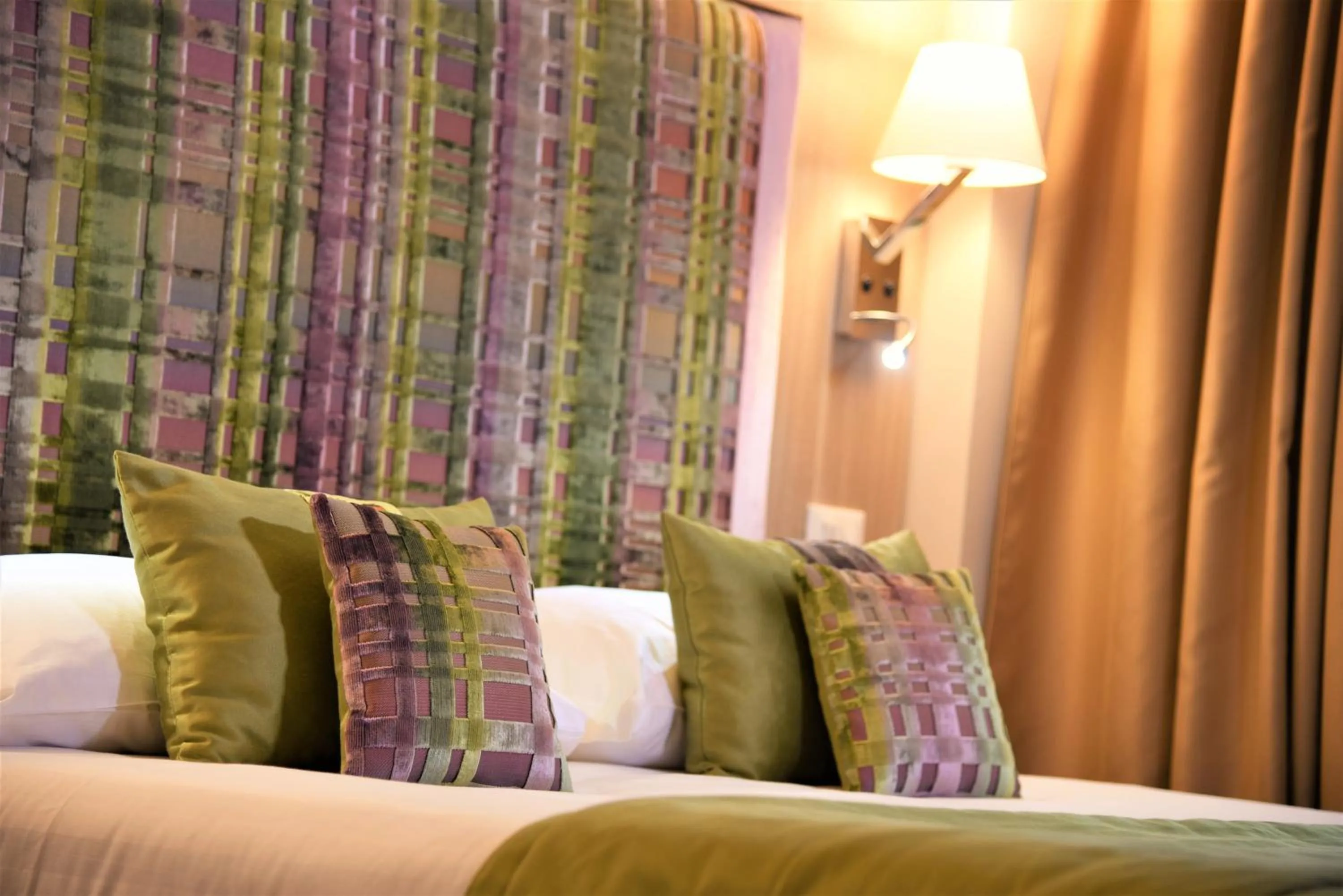 Decorative detail, Bed in Residenza Flaminio Gaio