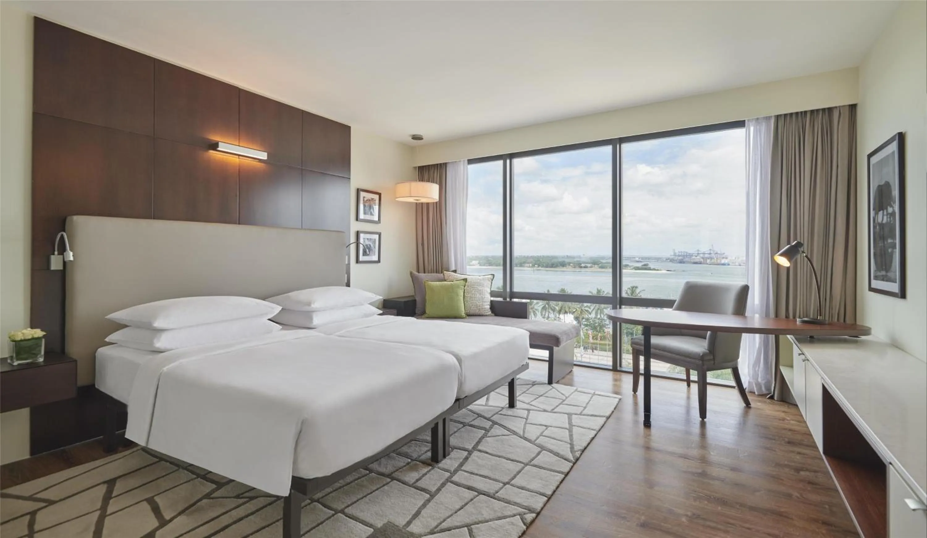 Bedroom, Bed in Hyatt Regency Dar es Salaam, The Kilimanjaro