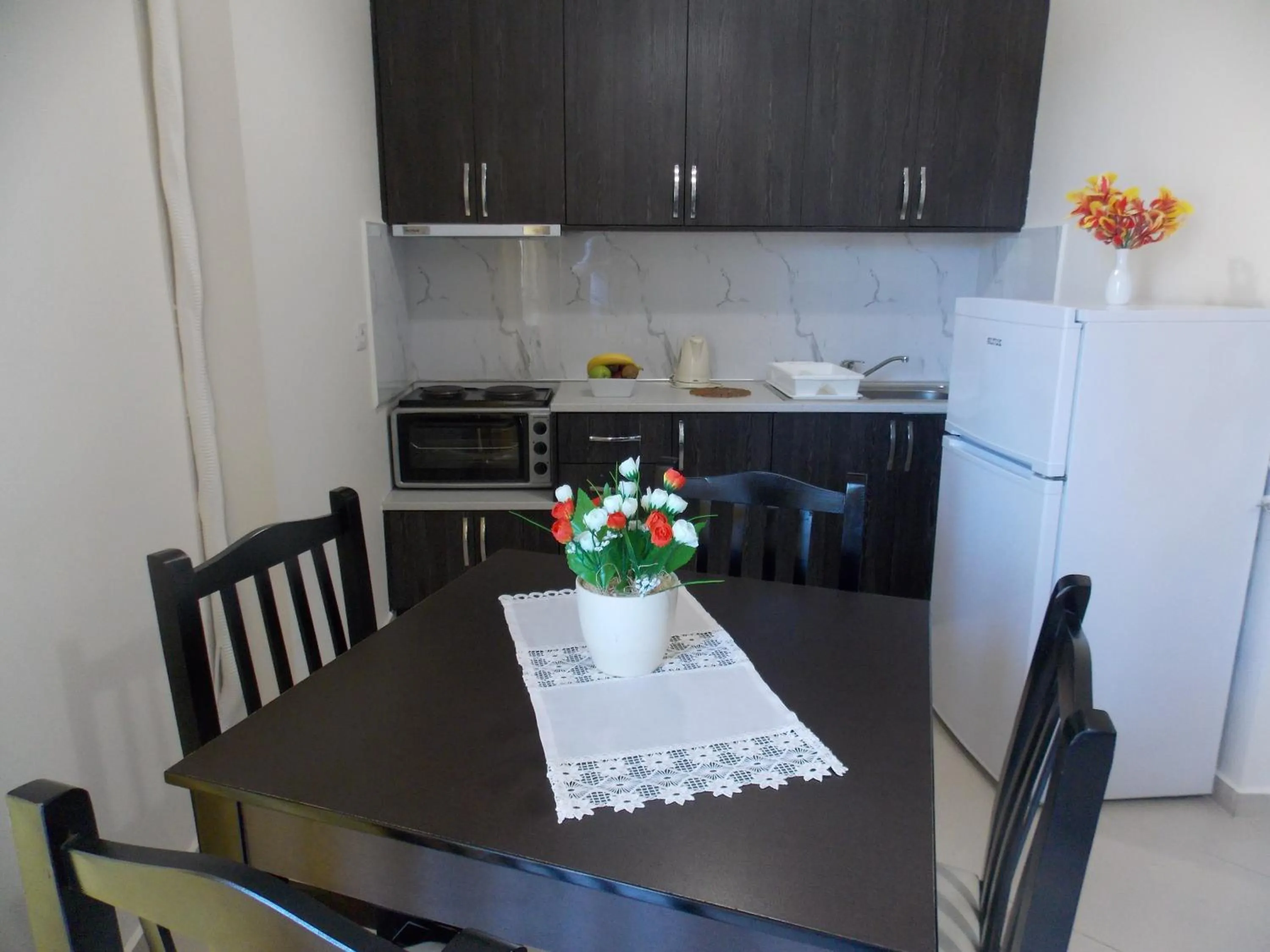 Kitchen or kitchenette in Relax Apts Saranda