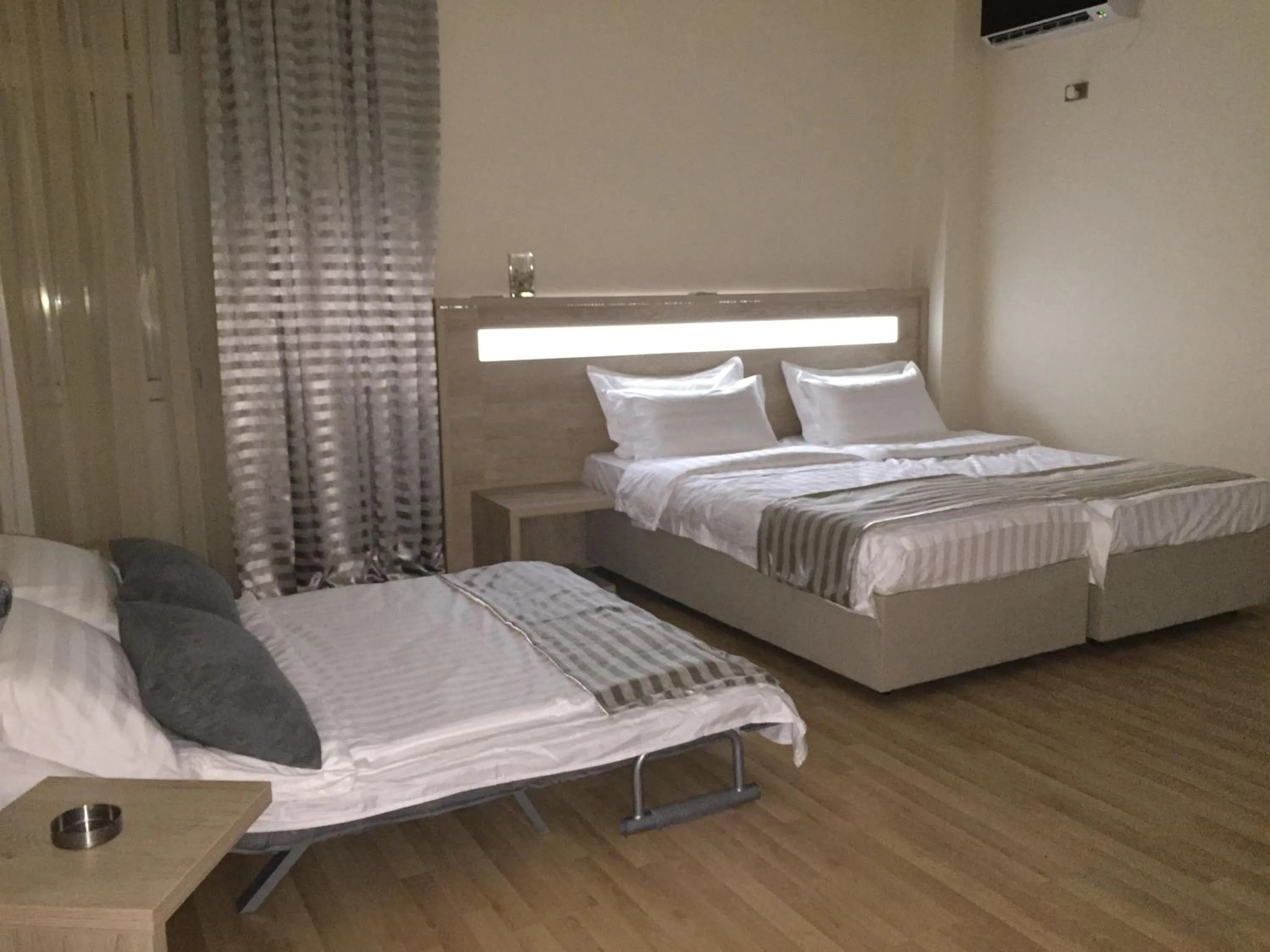 Photo of the whole room in Hotel Martini Kvariati