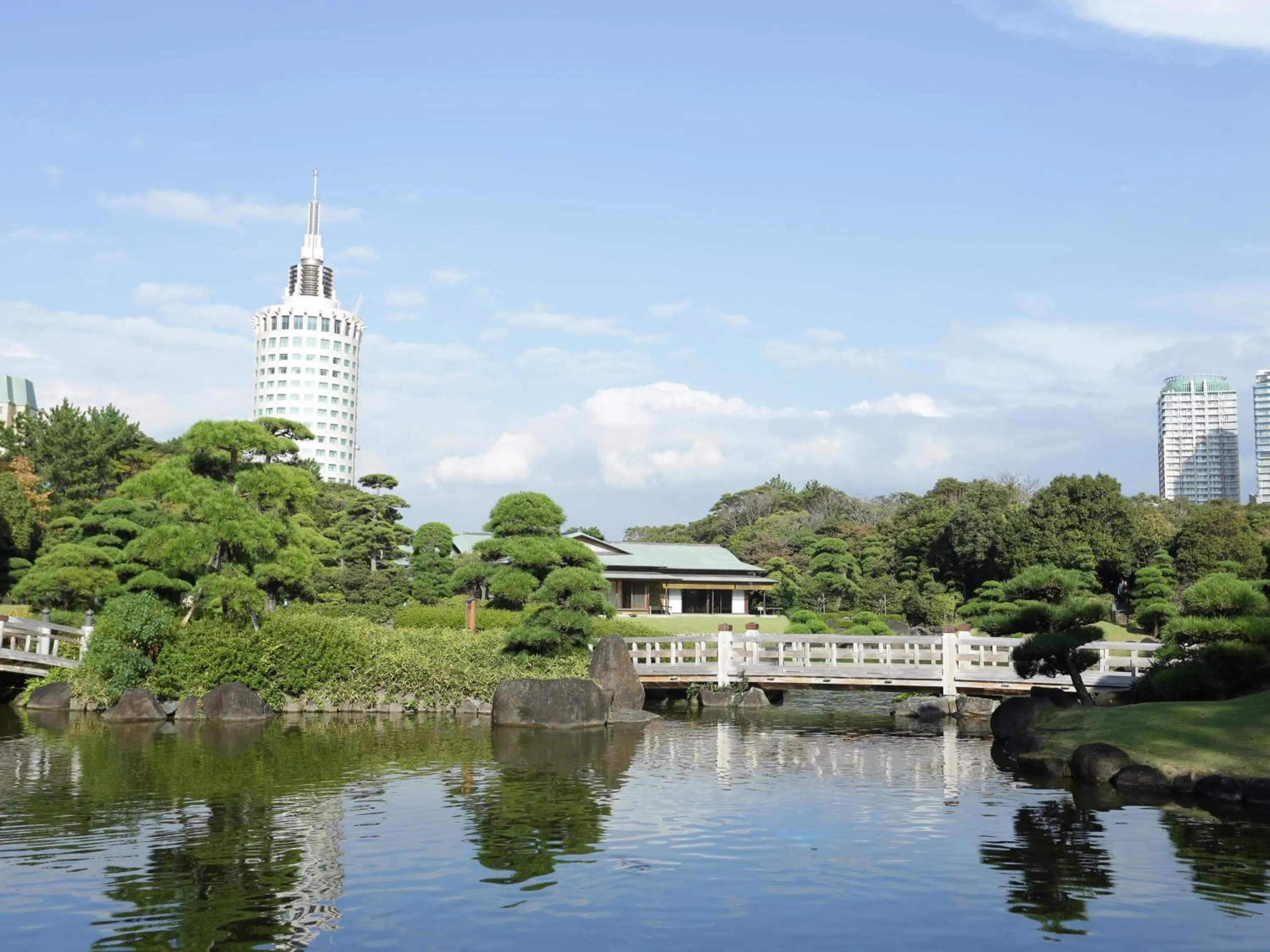 Property building in Hotel The Manhattan