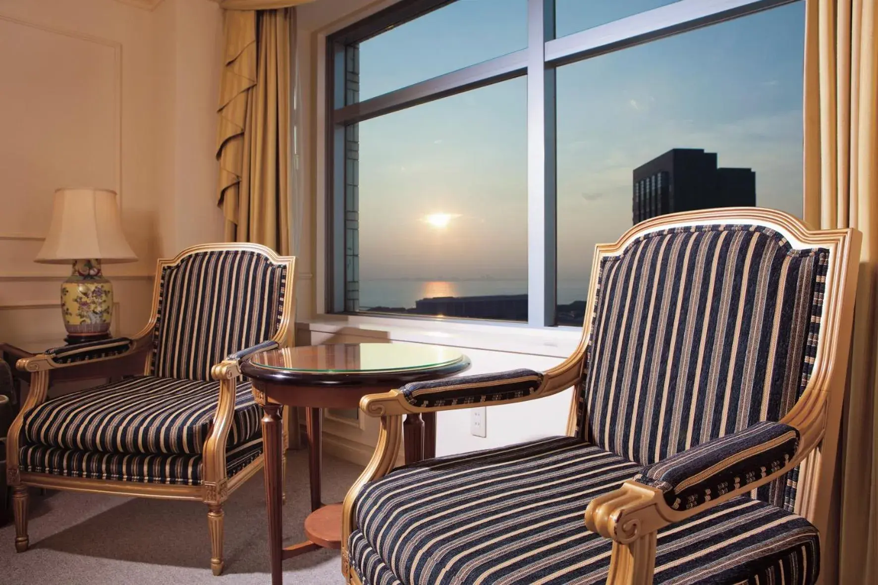 Plaza Suite Twin Room - Non-Smoking (70㎡) in Hotel The Manhattan Plaza Suite Twin Room - Non-Smoking (70㎡) in Hotel The Manhattan