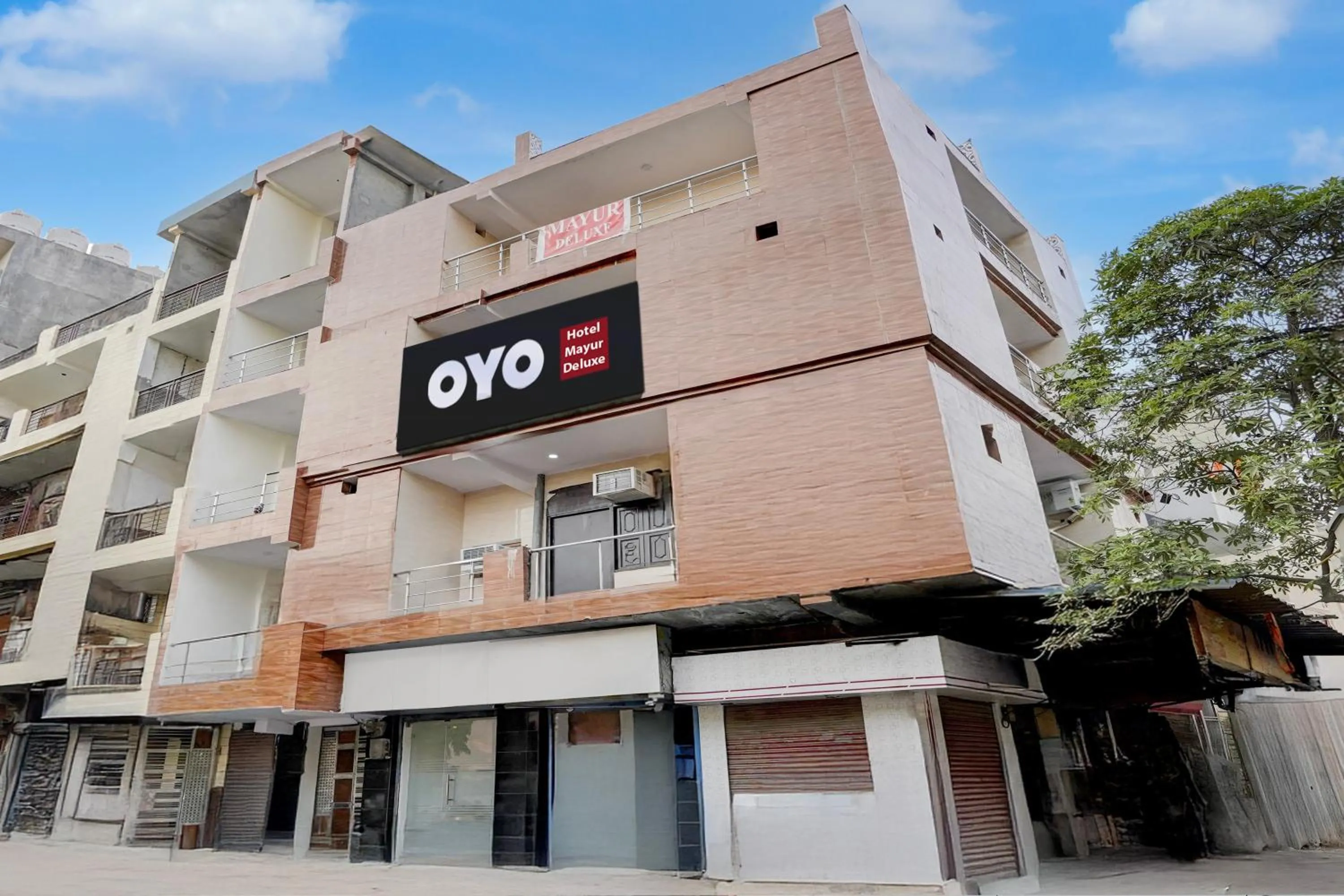 Facade/entrance in Hotel O Mayur Deluxe