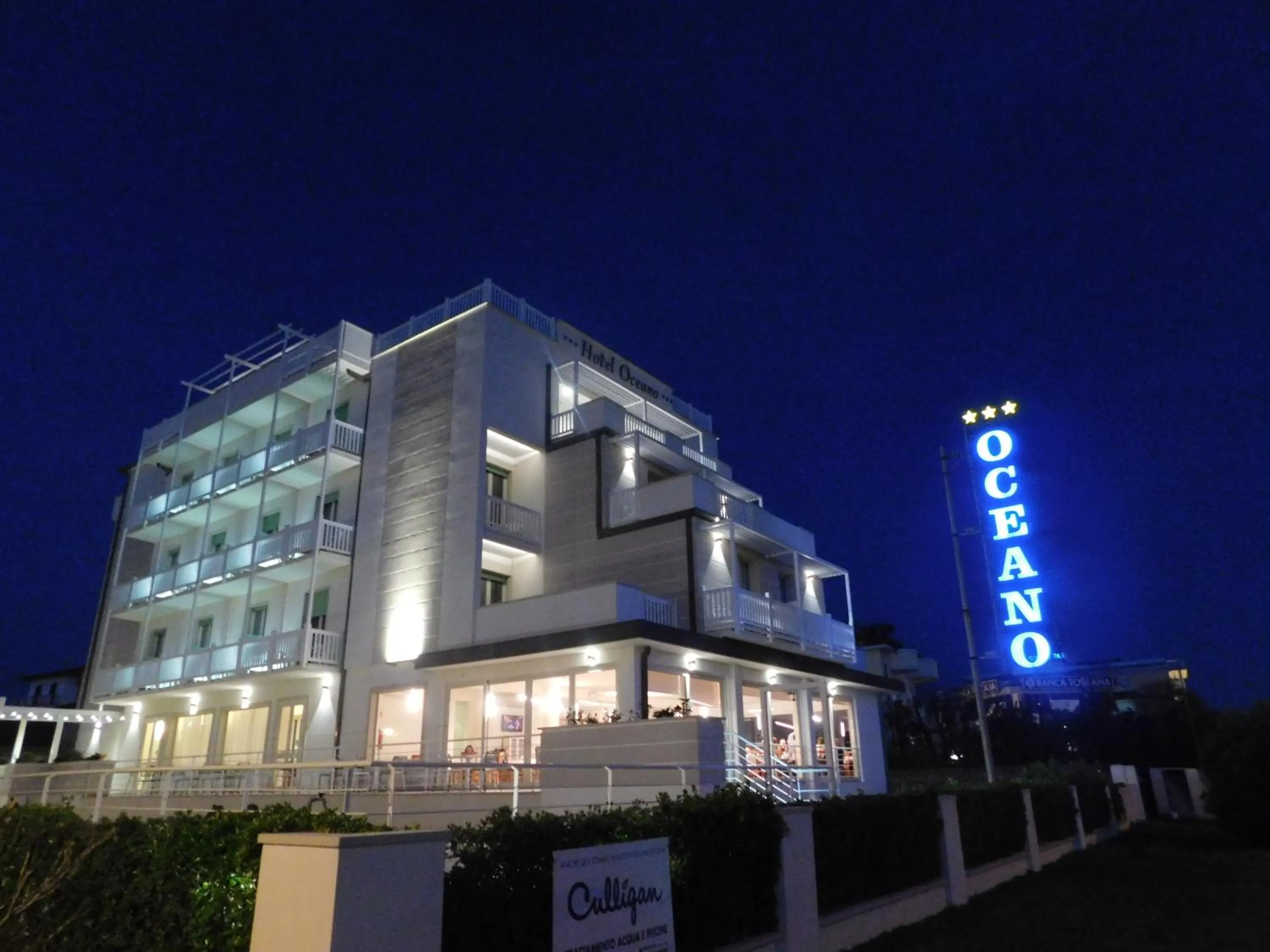 Property building in Hotel Oceano