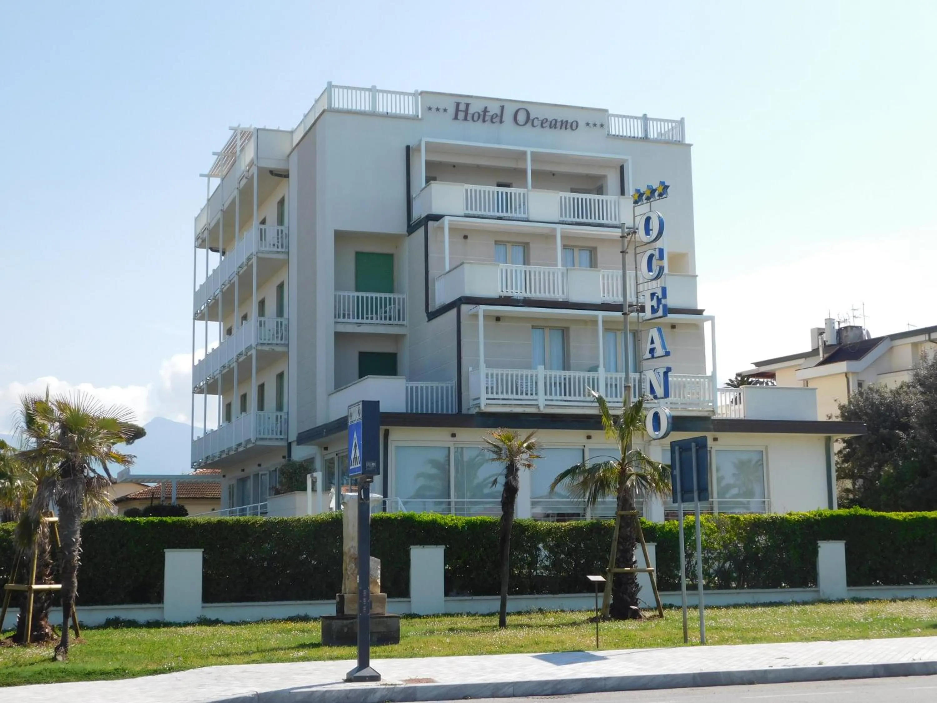 Property building in Hotel Oceano