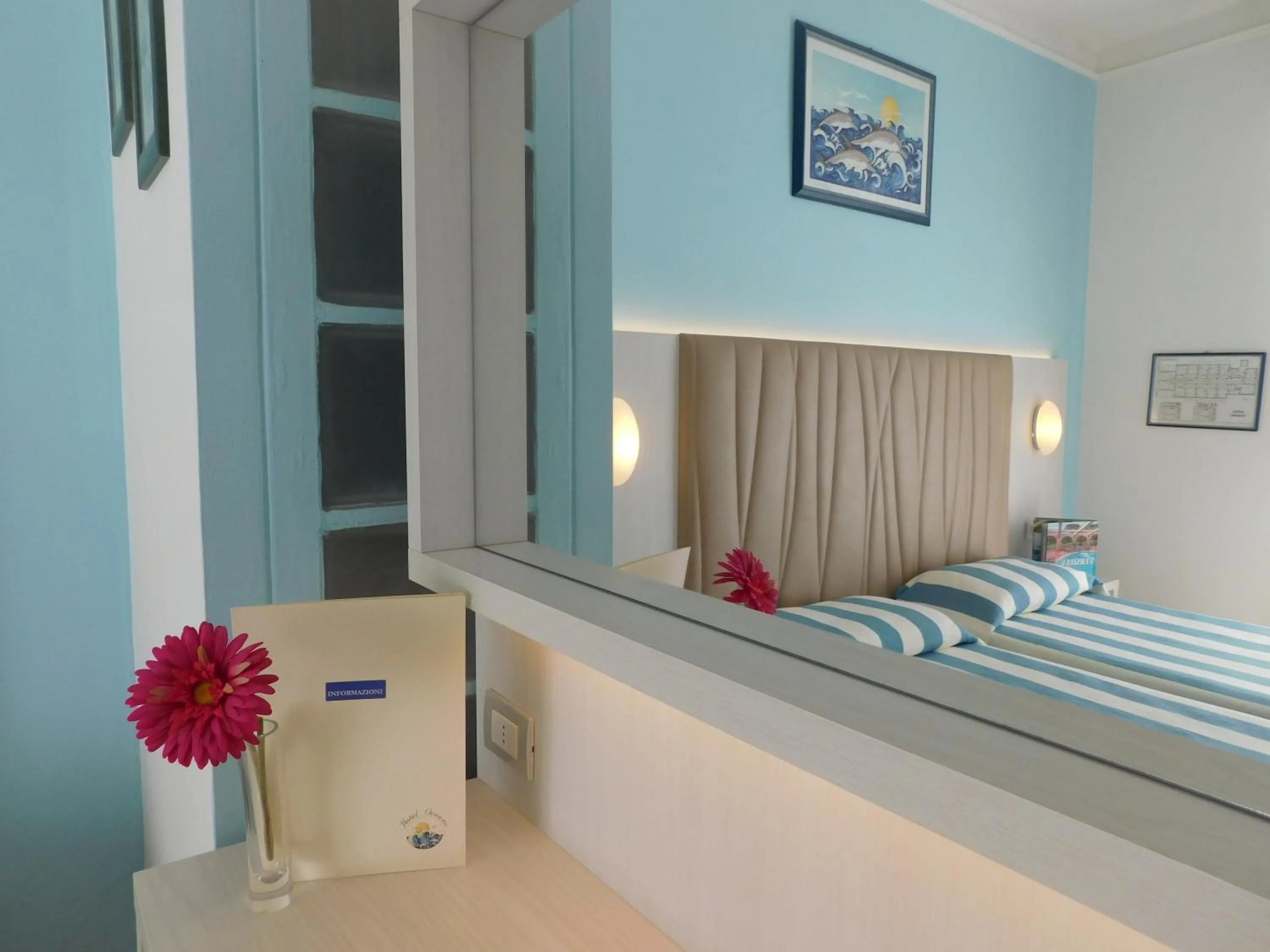 View (from property/room), Bed in Hotel Oceano