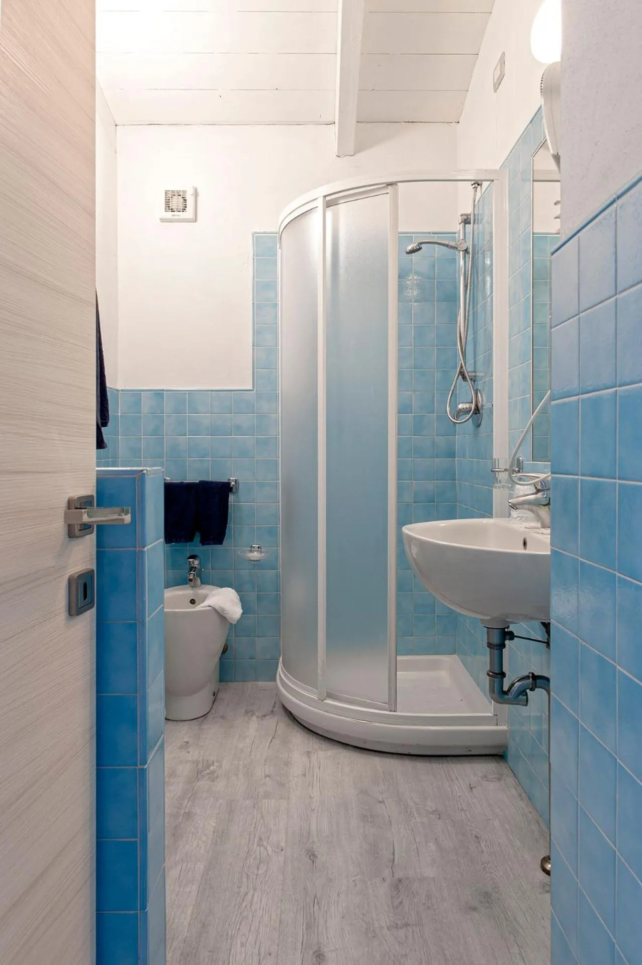 Bathroom in Hotel Oceano