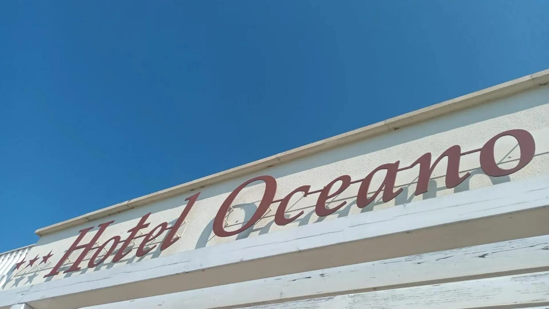 Property building in Hotel Oceano