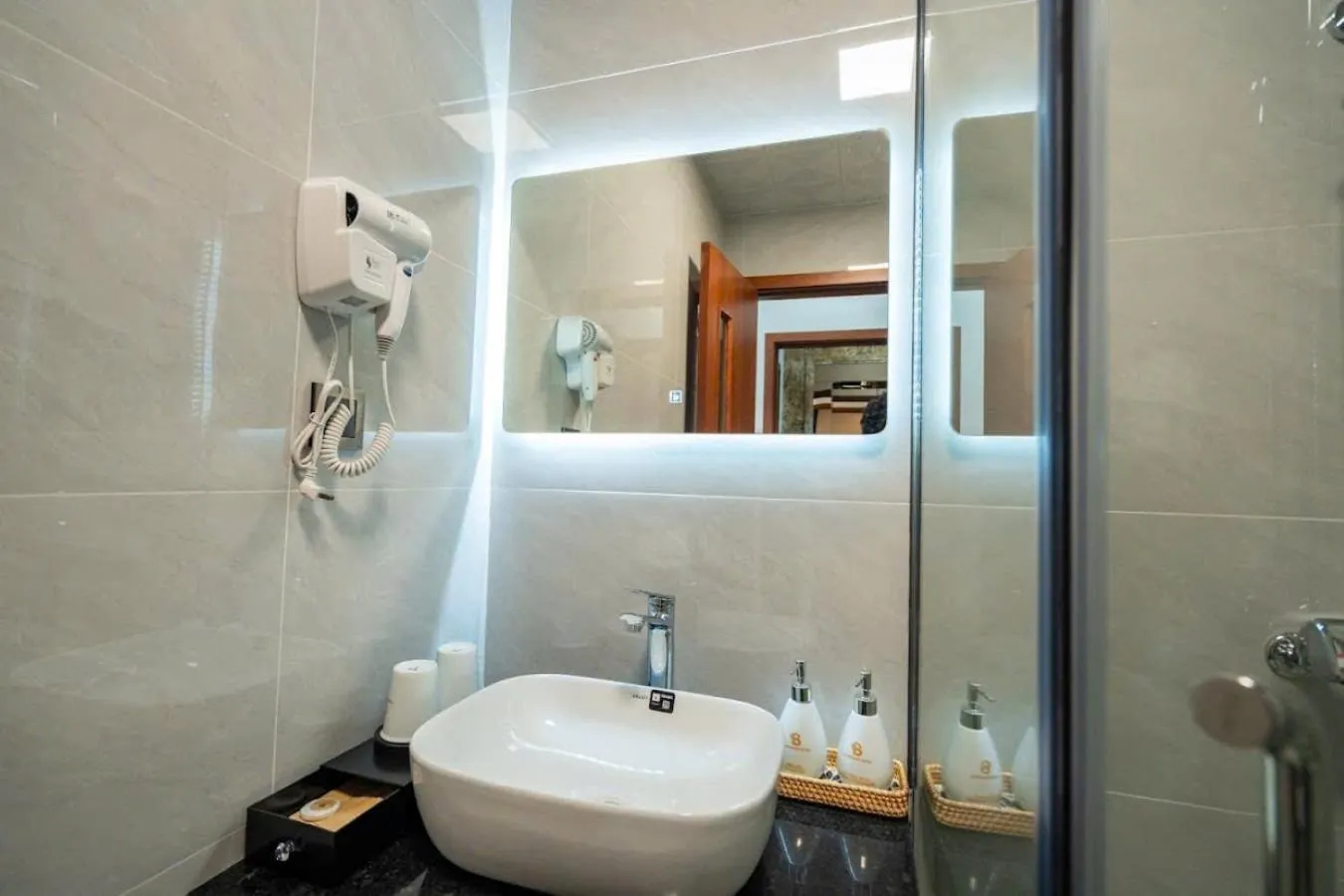 Shower in Agarwood Hotel