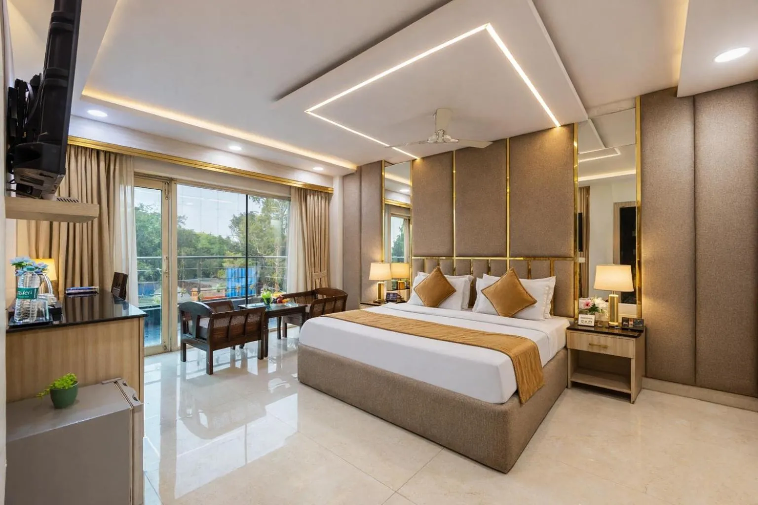 Hotel Downtown by Quadis - East of Kailash