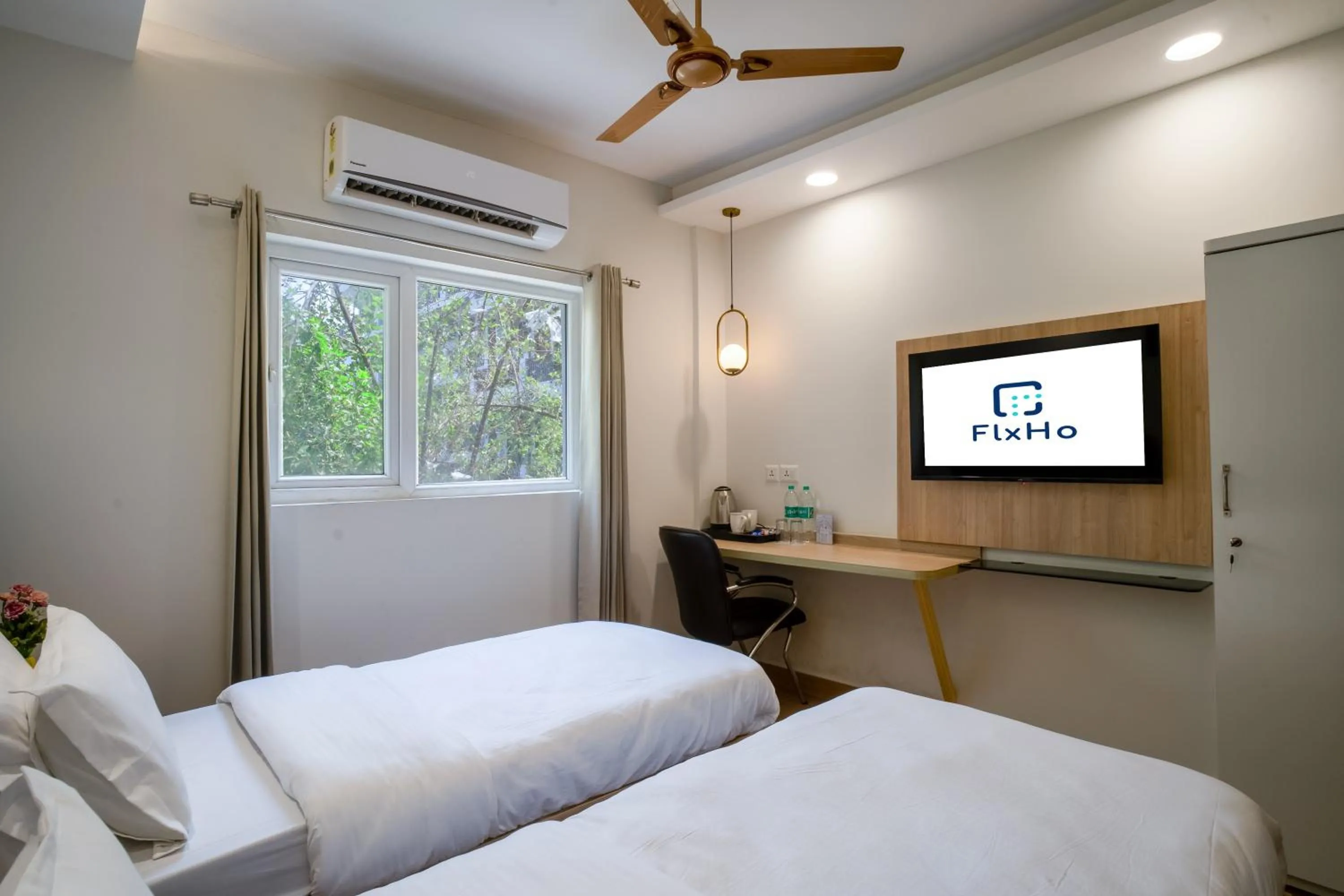Bed in The Hoften FlxHo Cyber One, Cyber City, Gurugram