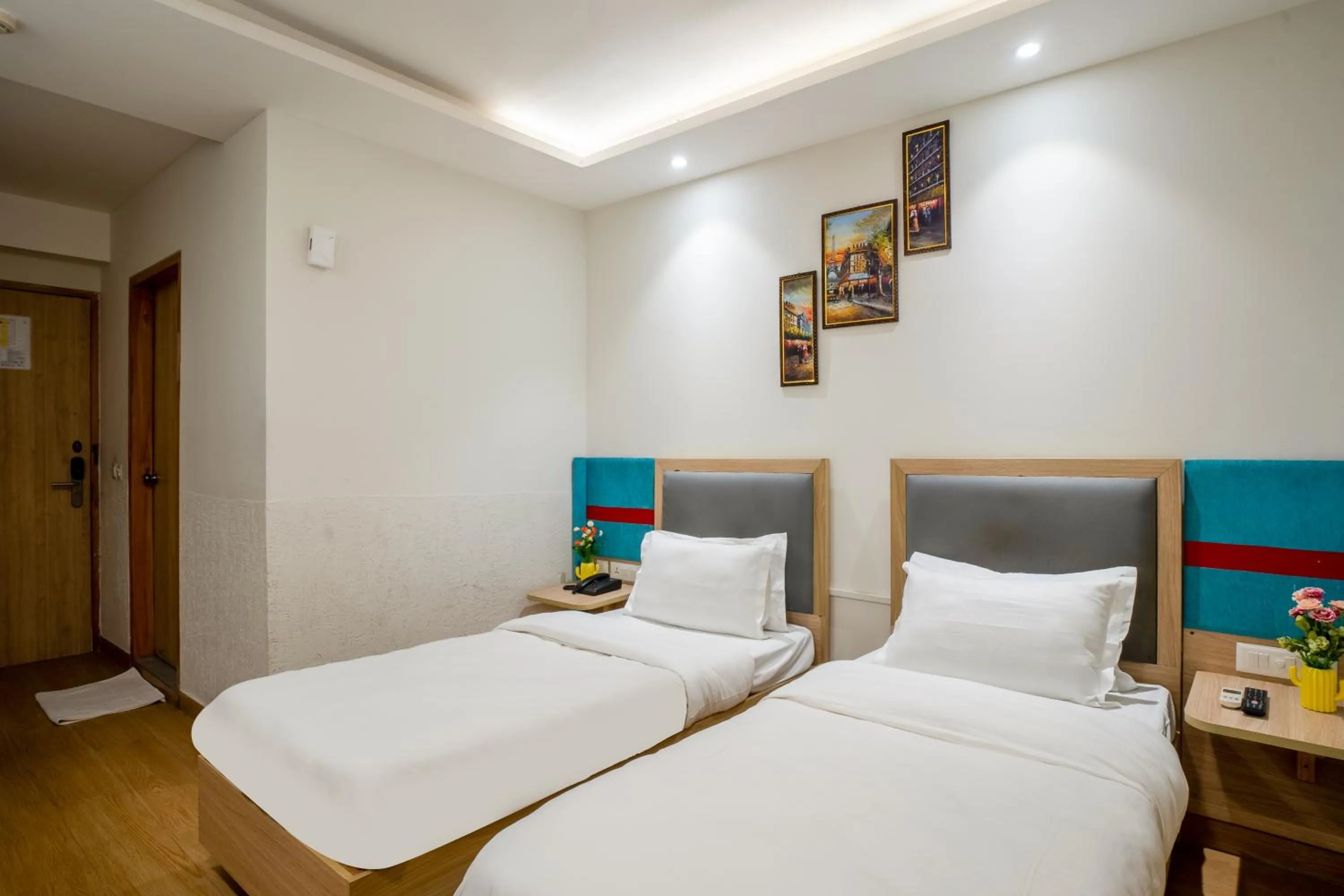 Bed in The Hoften FlxHo Cyber One, Cyber City, Gurugram