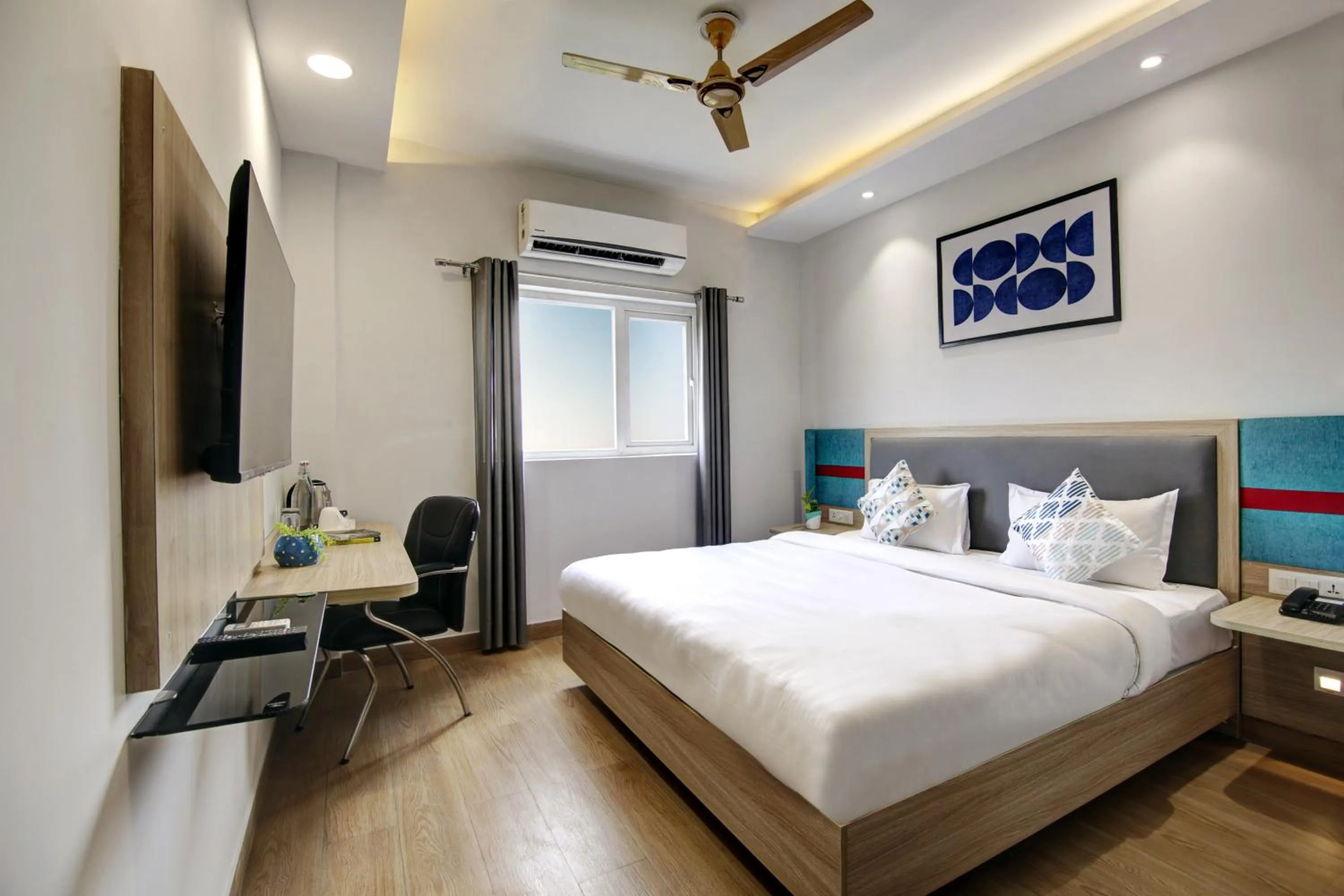 Bed in The Hoften FlxHo Cyber One, Cyber City, Gurugram