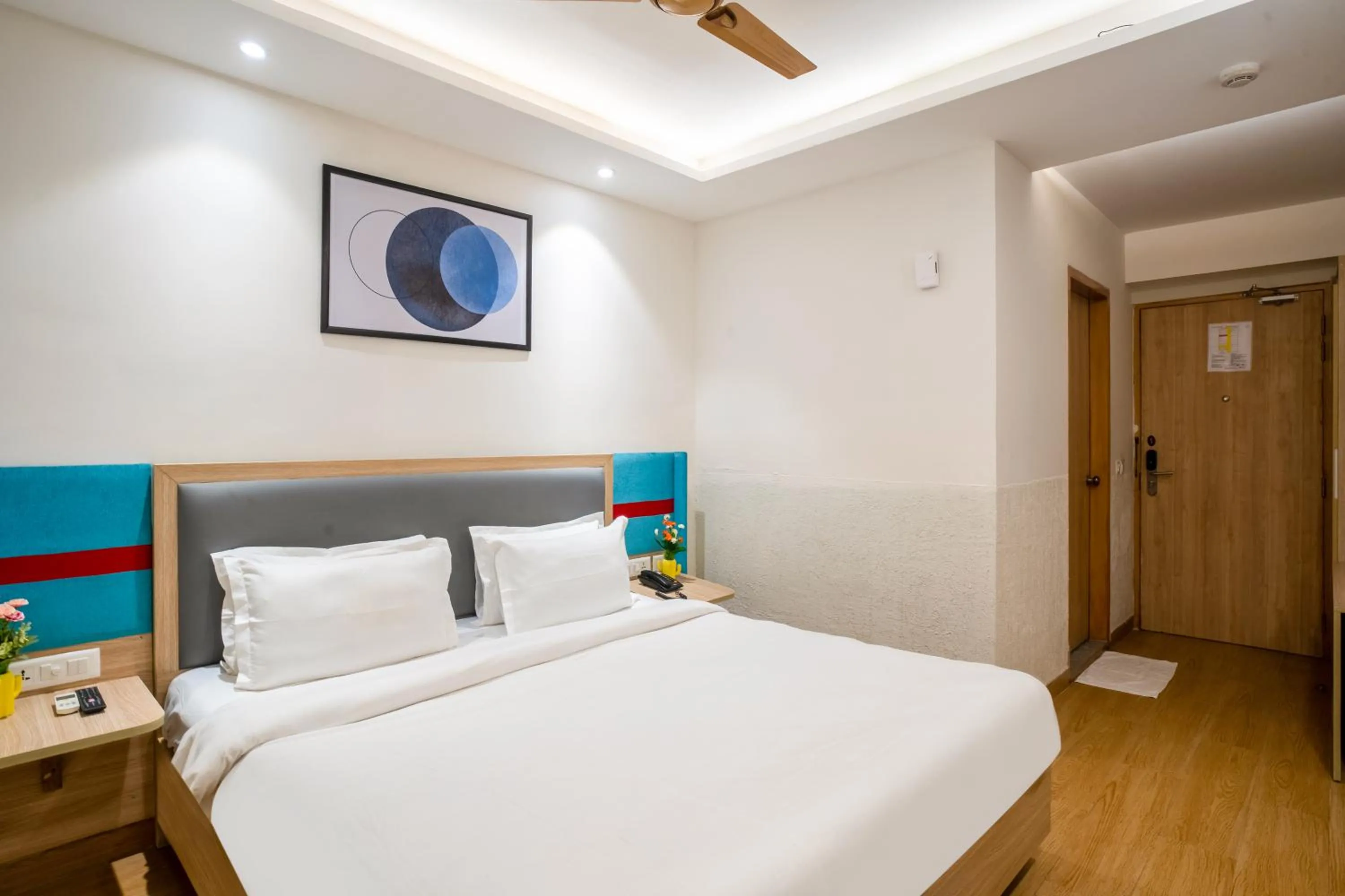 Bed in The Hoften FlxHo Cyber One, Cyber City, Gurugram