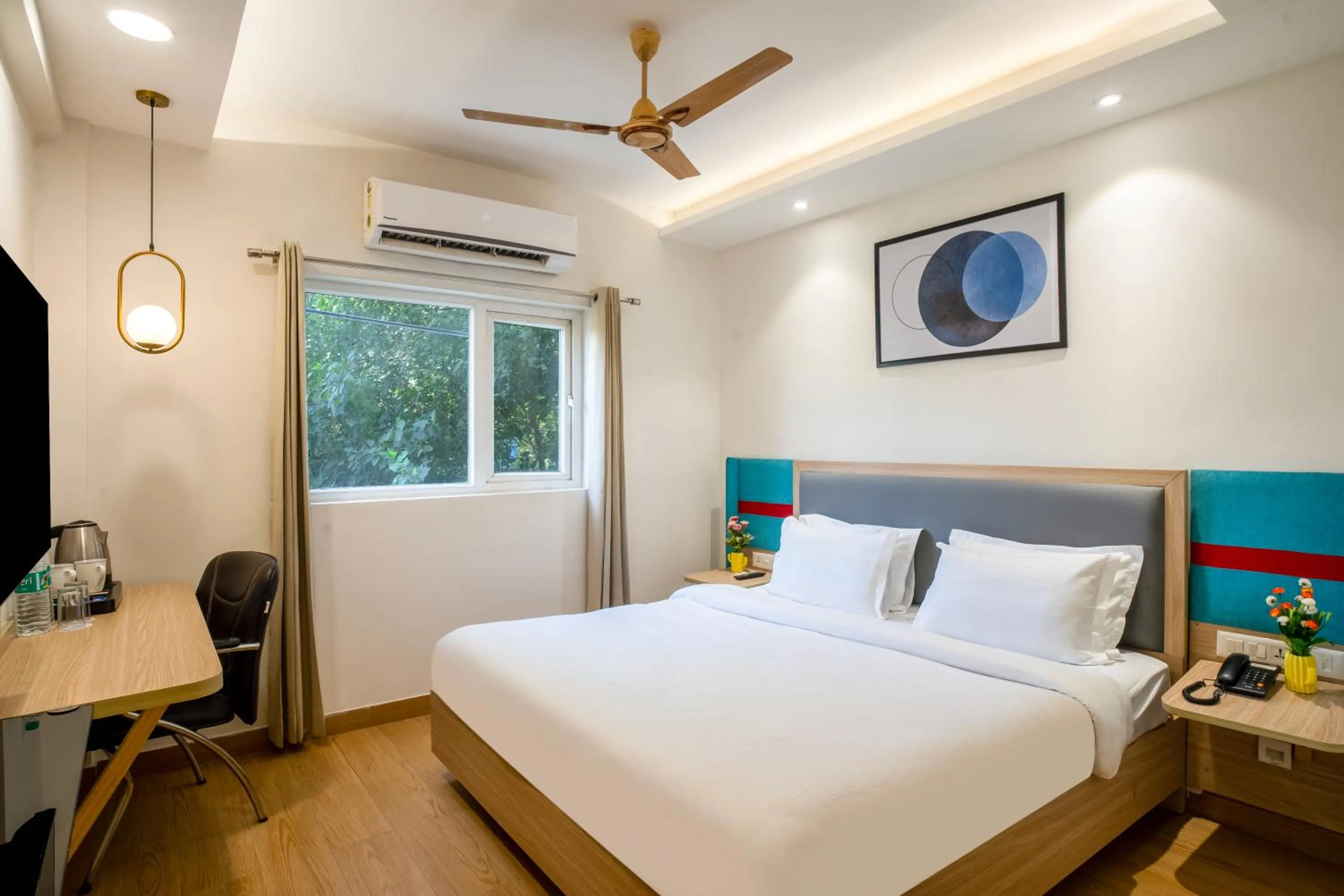 Bed in The Hoften FlxHo Cyber One, Cyber City, Gurugram