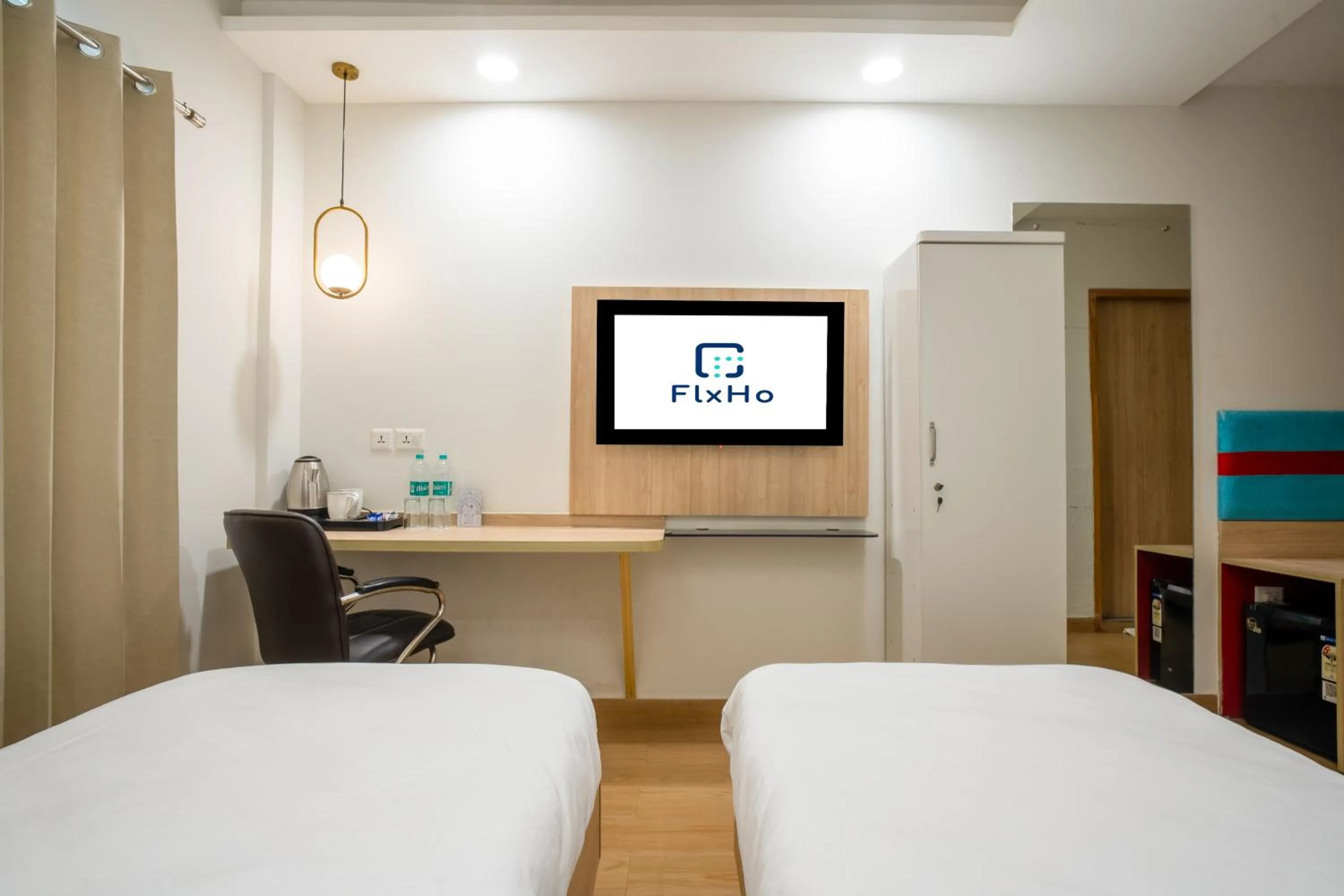 Bed in The Hoften FlxHo Cyber One, Cyber City, Gurugram