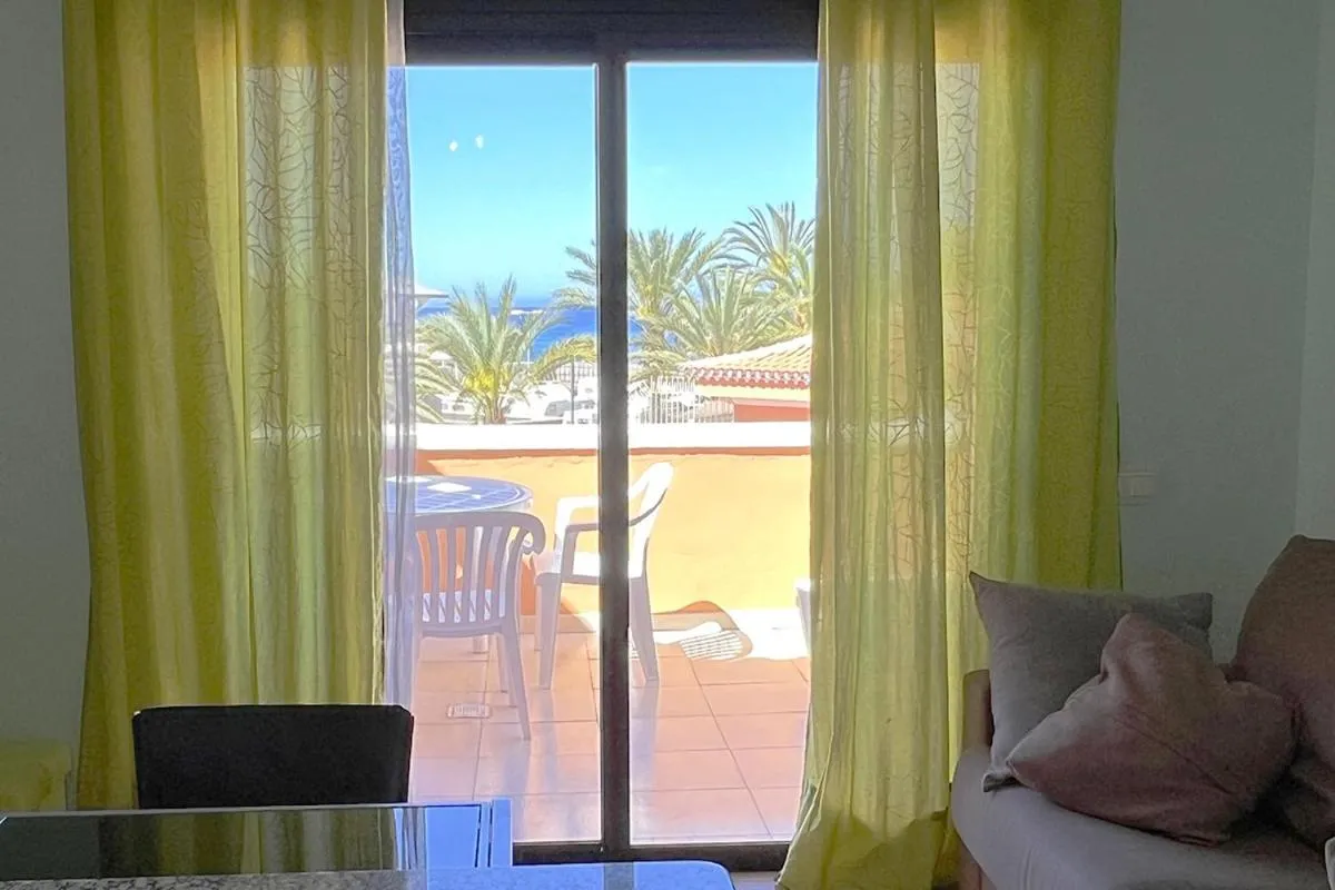 Beachfront Residence Las Americas - TRG