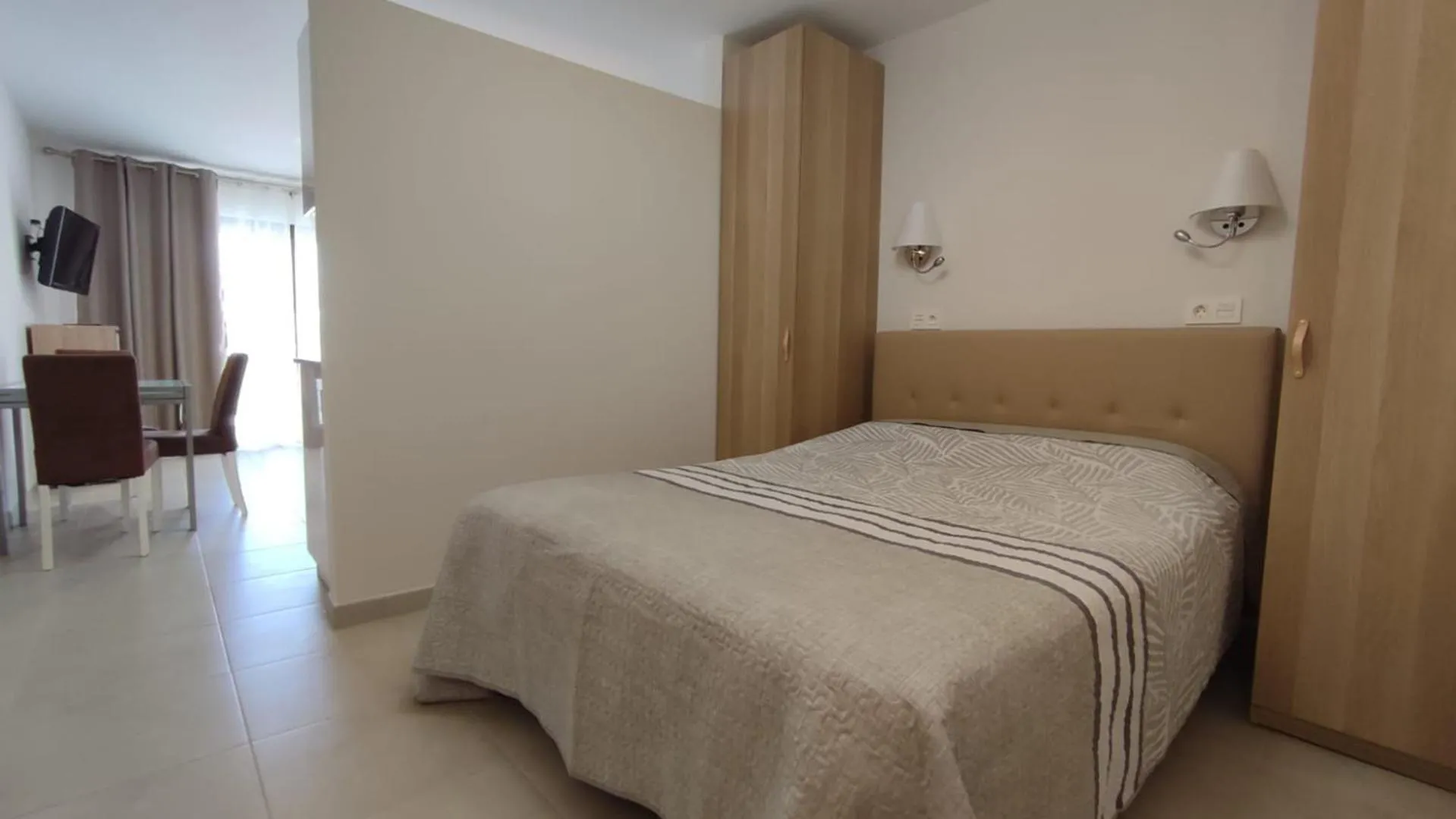 Bed in Beachfront Residence Las Americas - TRG