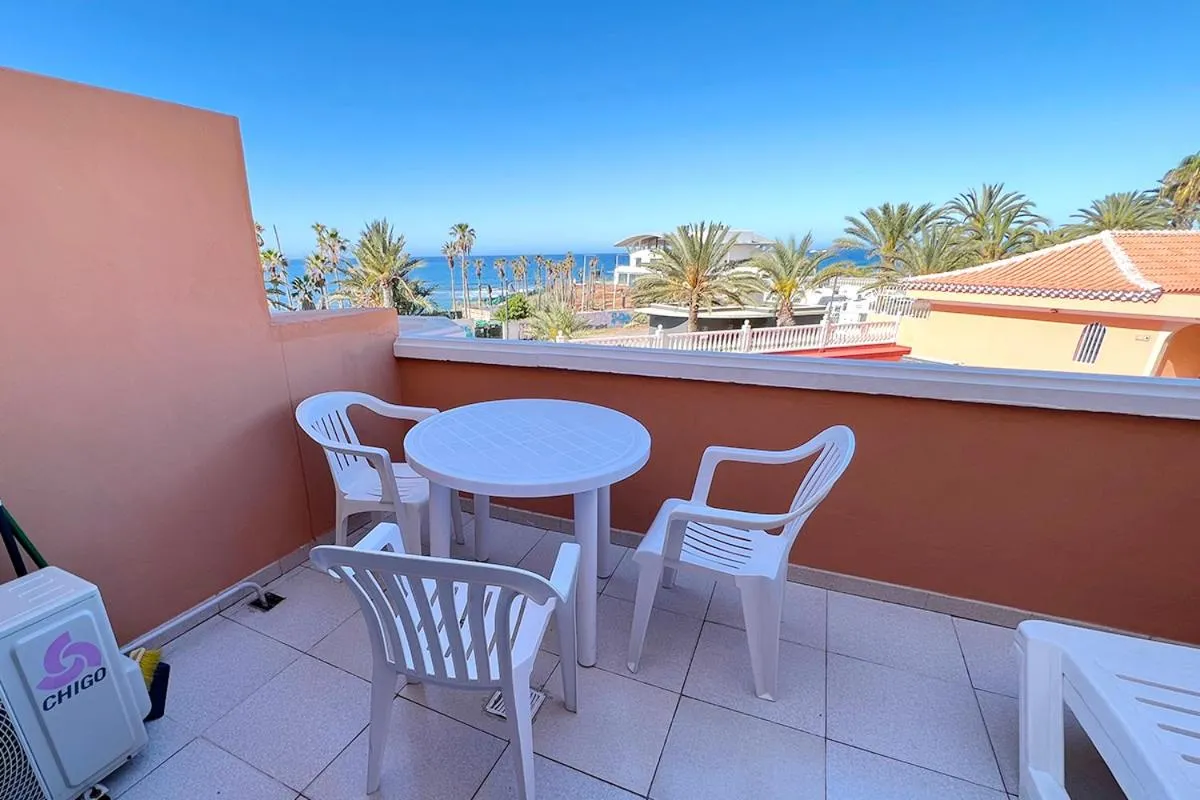 Beachfront Residence Las Americas - TRG