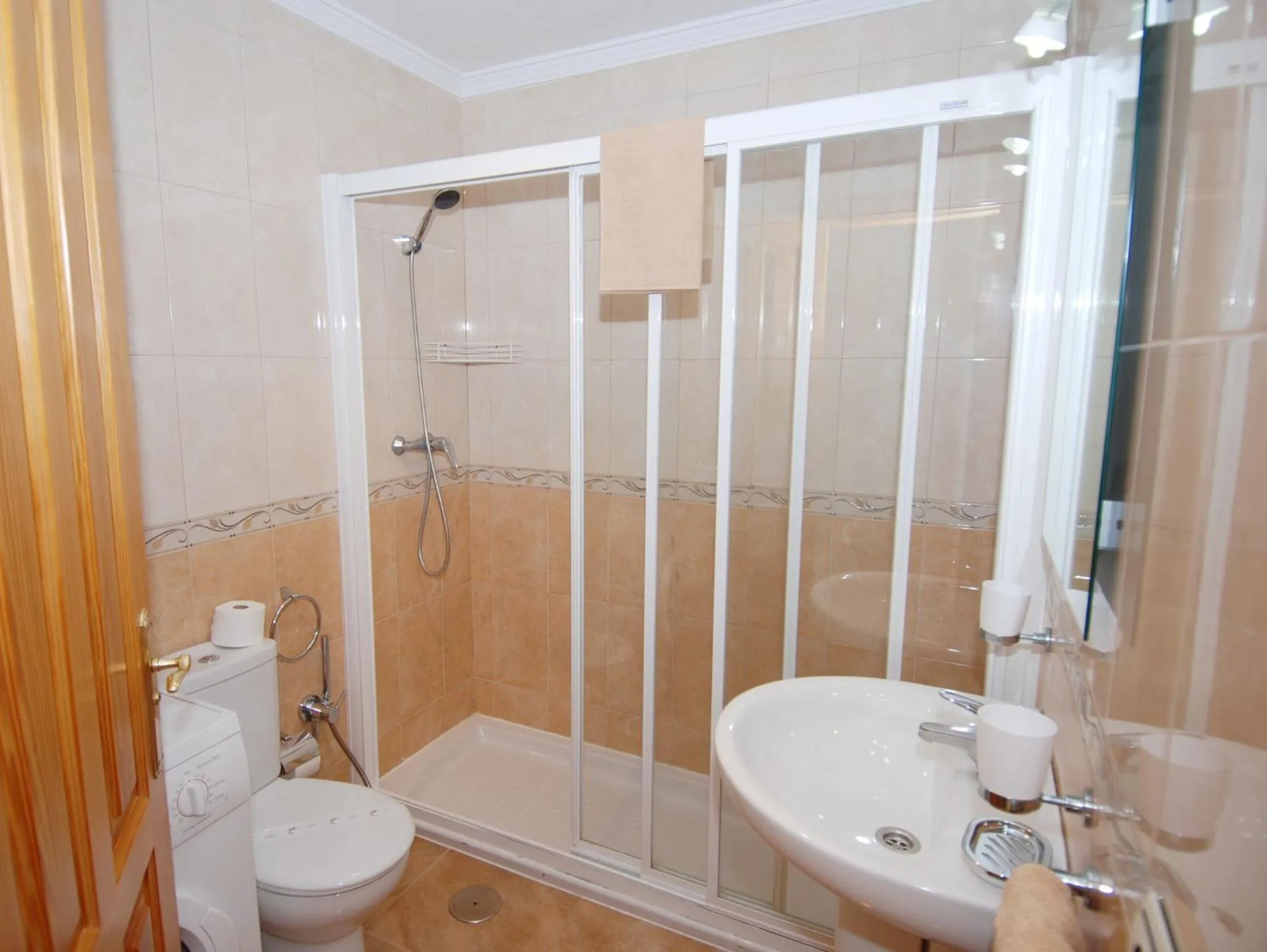 Beachfront Residence Las Americas - TRG