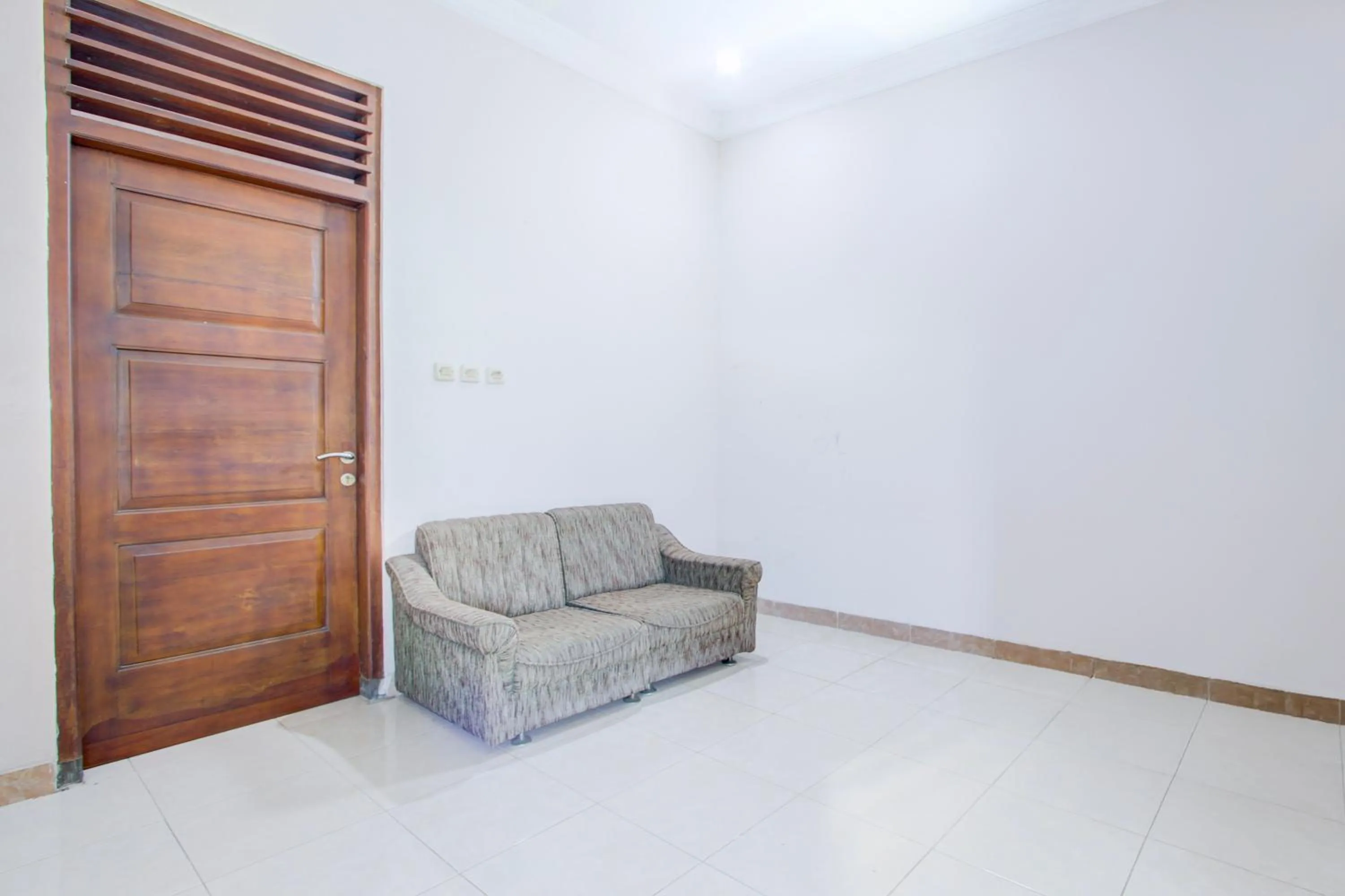 Lobby or reception in SPOT ON Podomoro Homestay