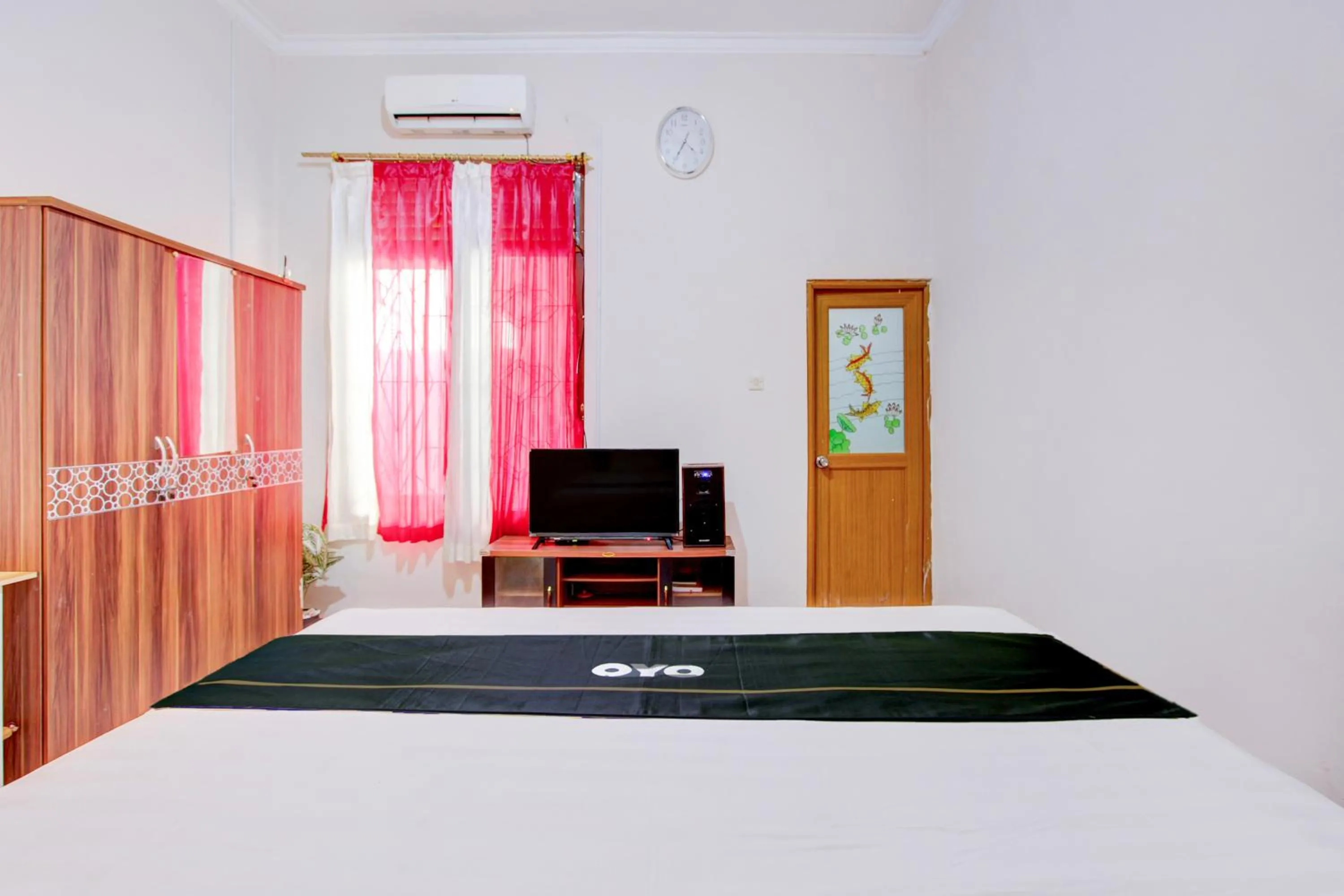 Bedroom, Bed in SPOT ON Podomoro Homestay