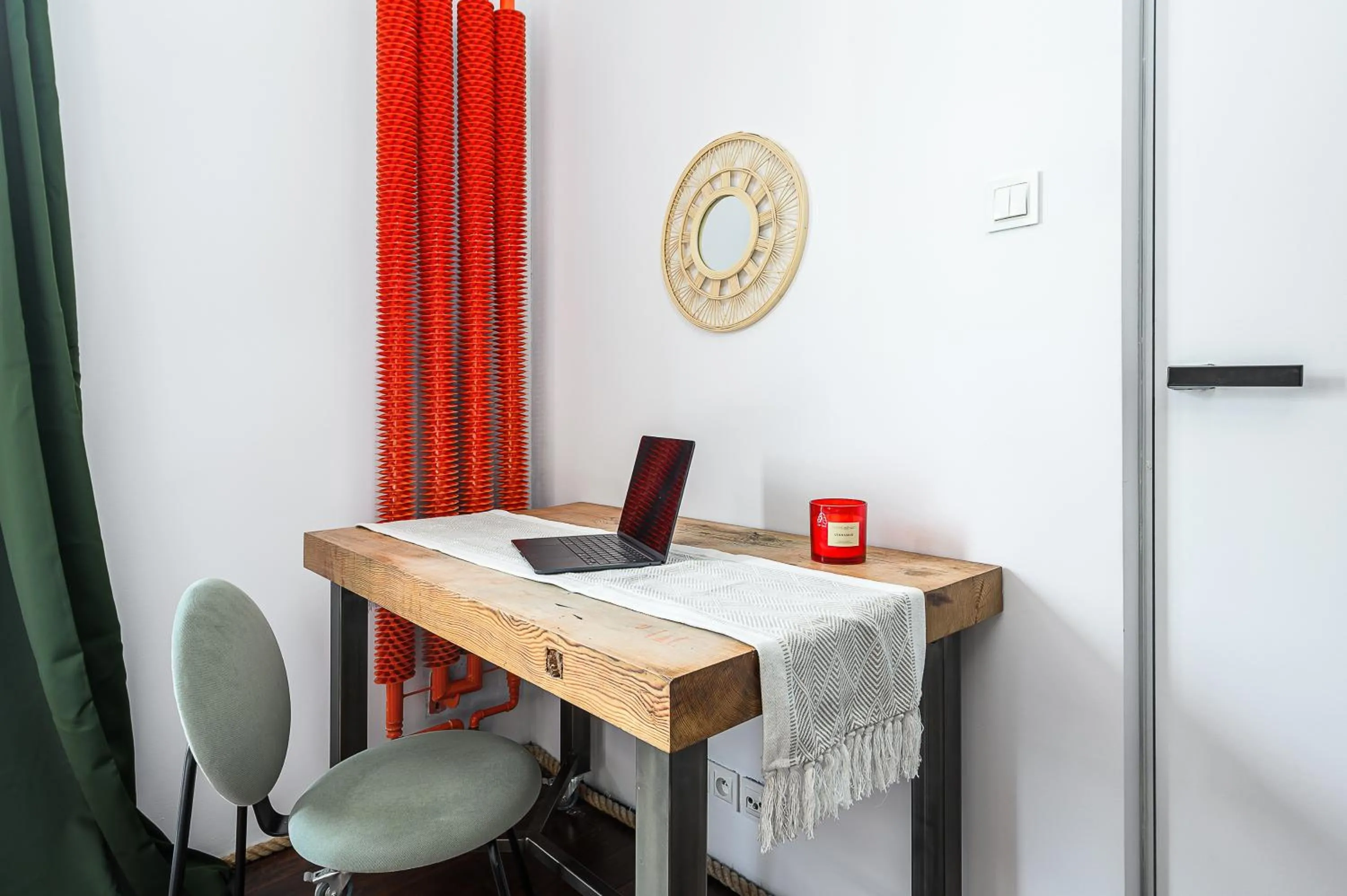 internet in Lumina 3-room apart with large terrace