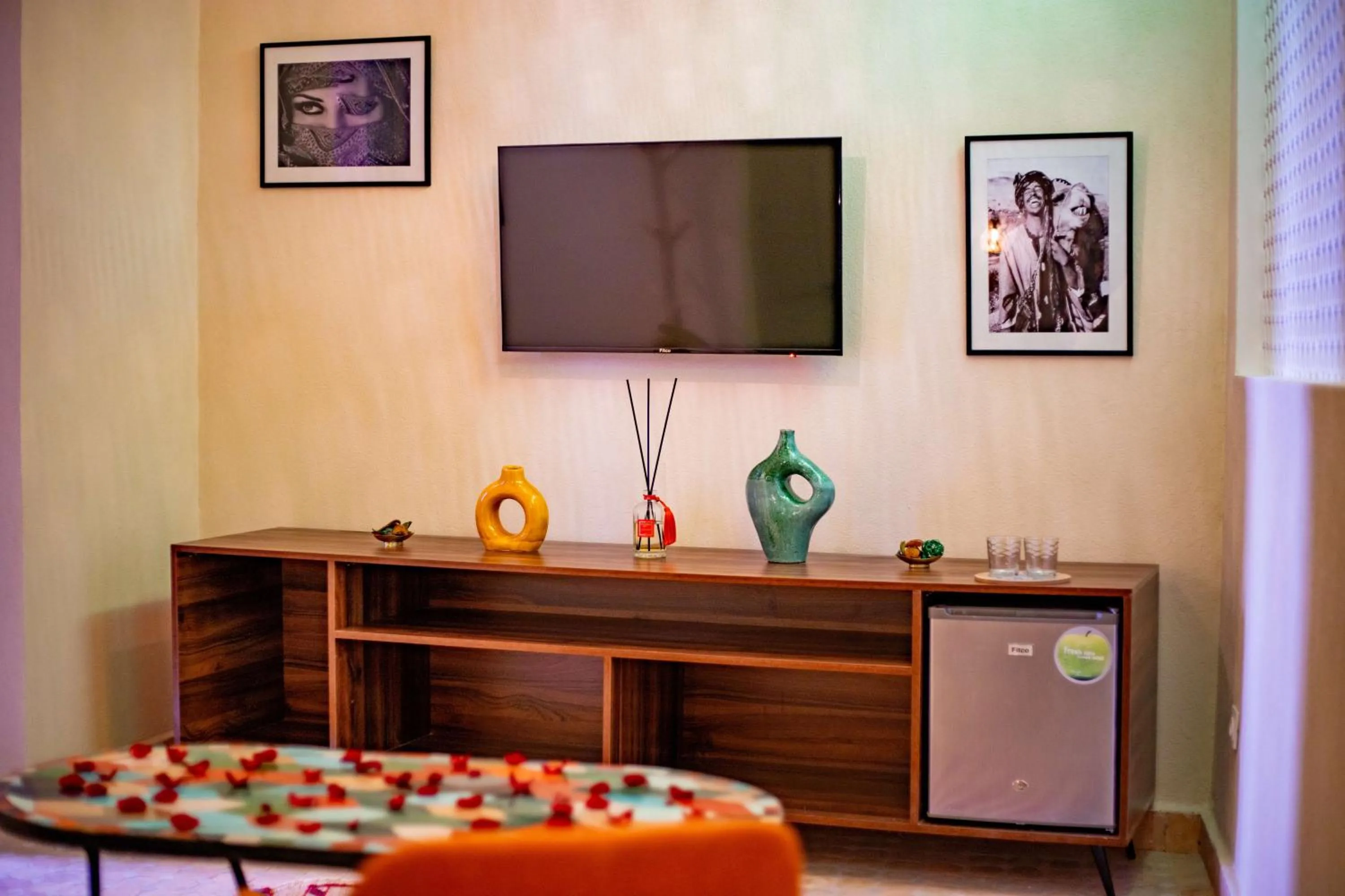 TV and multimedia in Riad 26