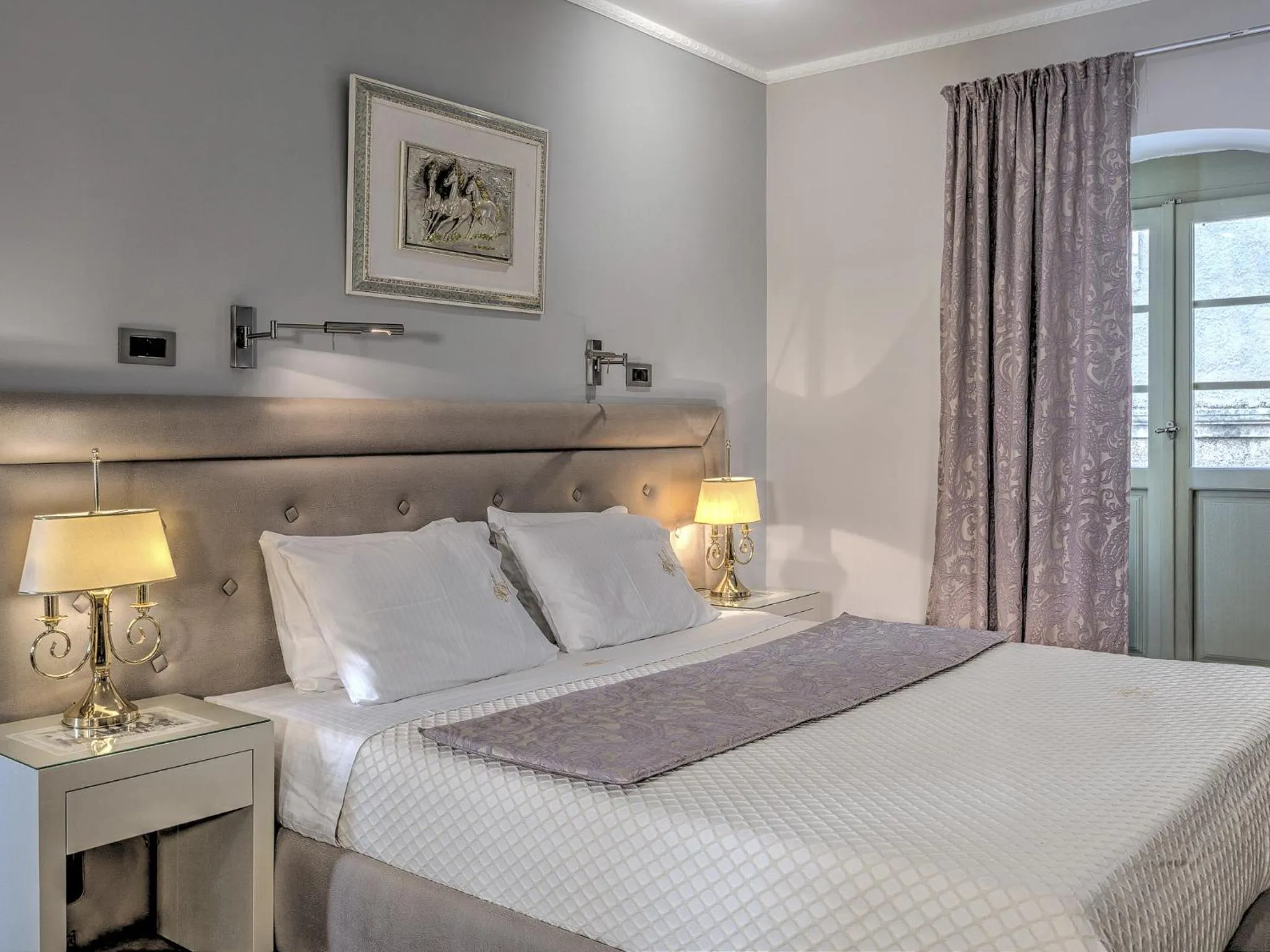 Bedroom in Fiscardonna Luxury Suites