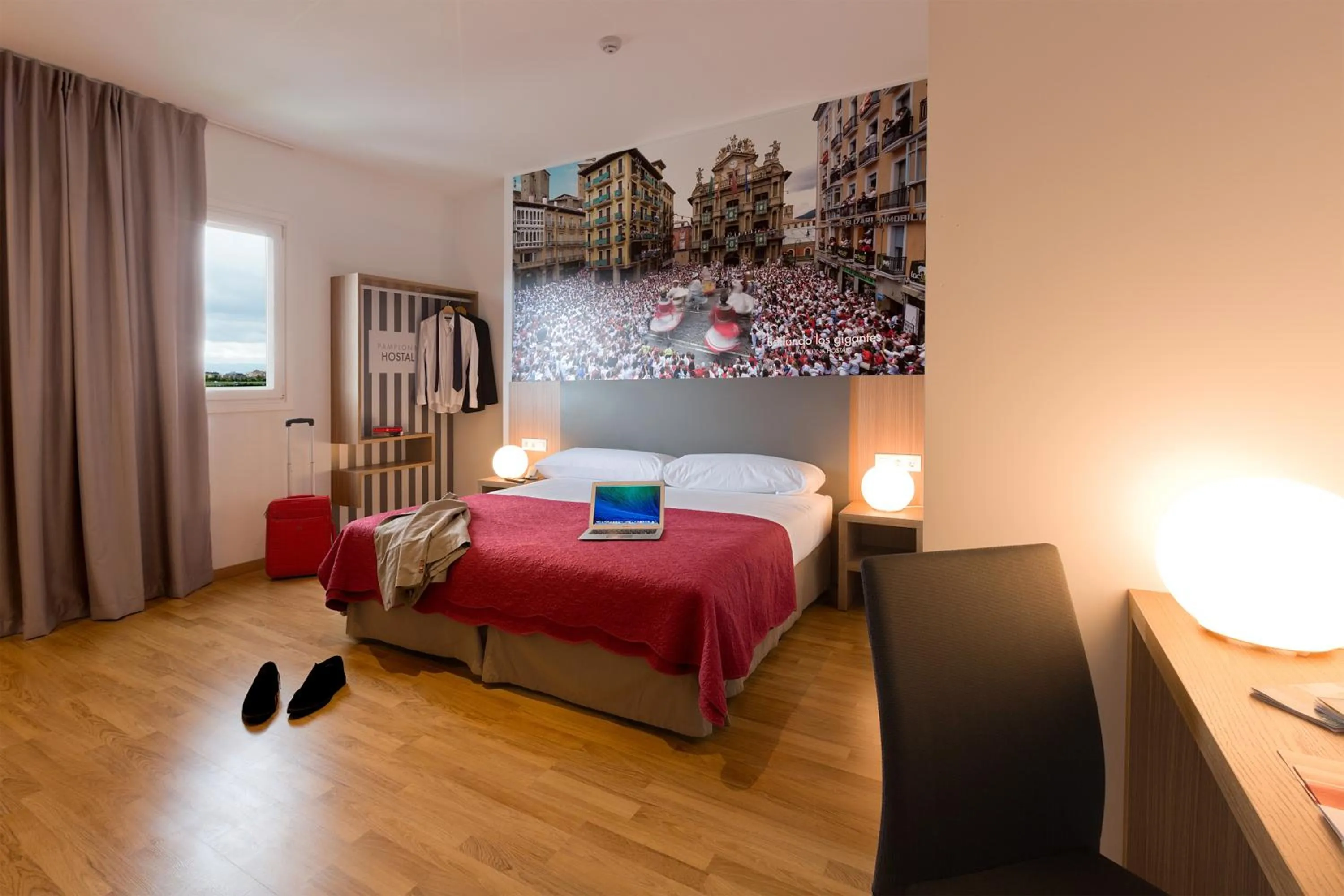 Photo of the whole room, Bed in IRAIPE Pamplona Hostal Auto Check-in