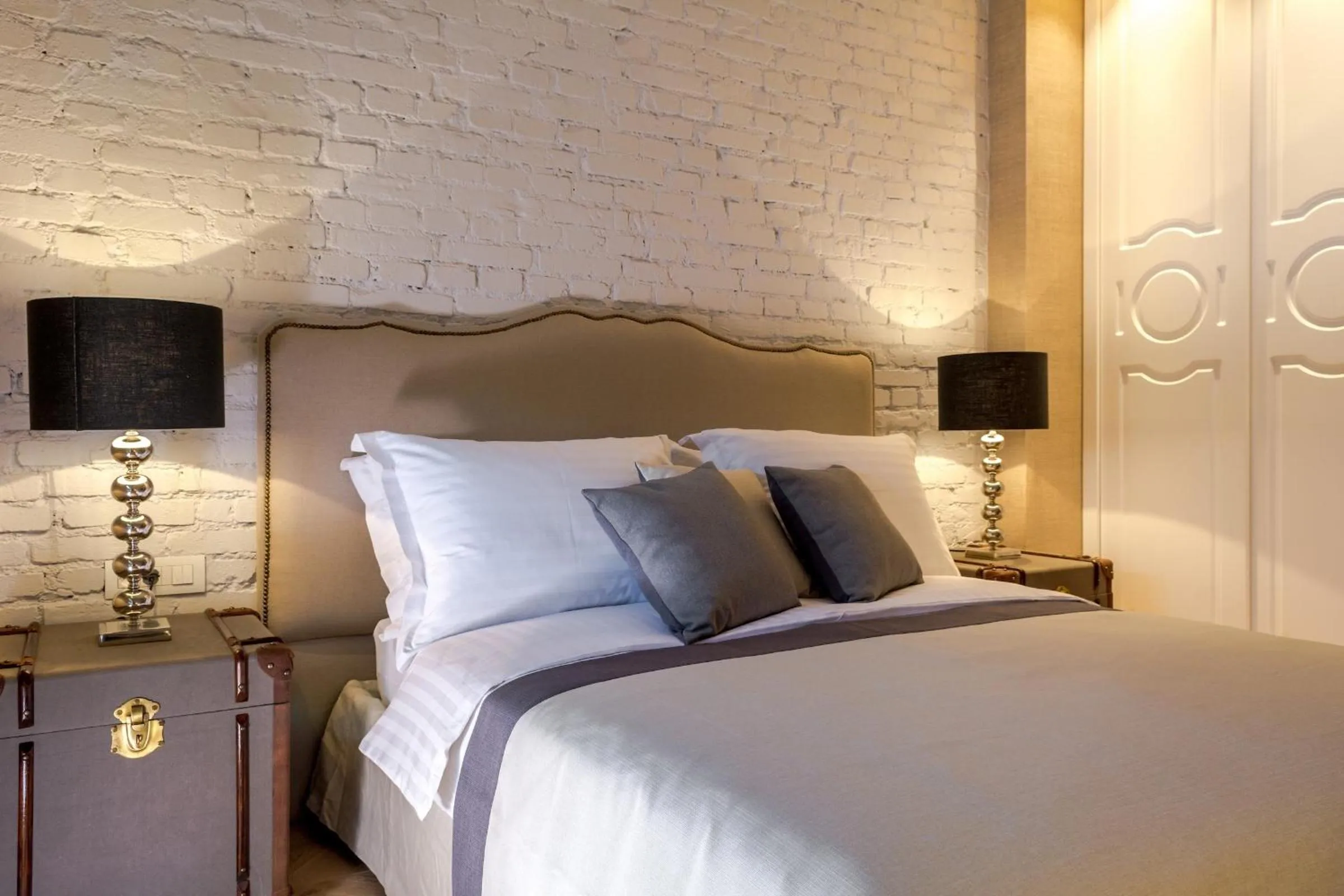 Bed in Procurator 7 Luxury Rooms