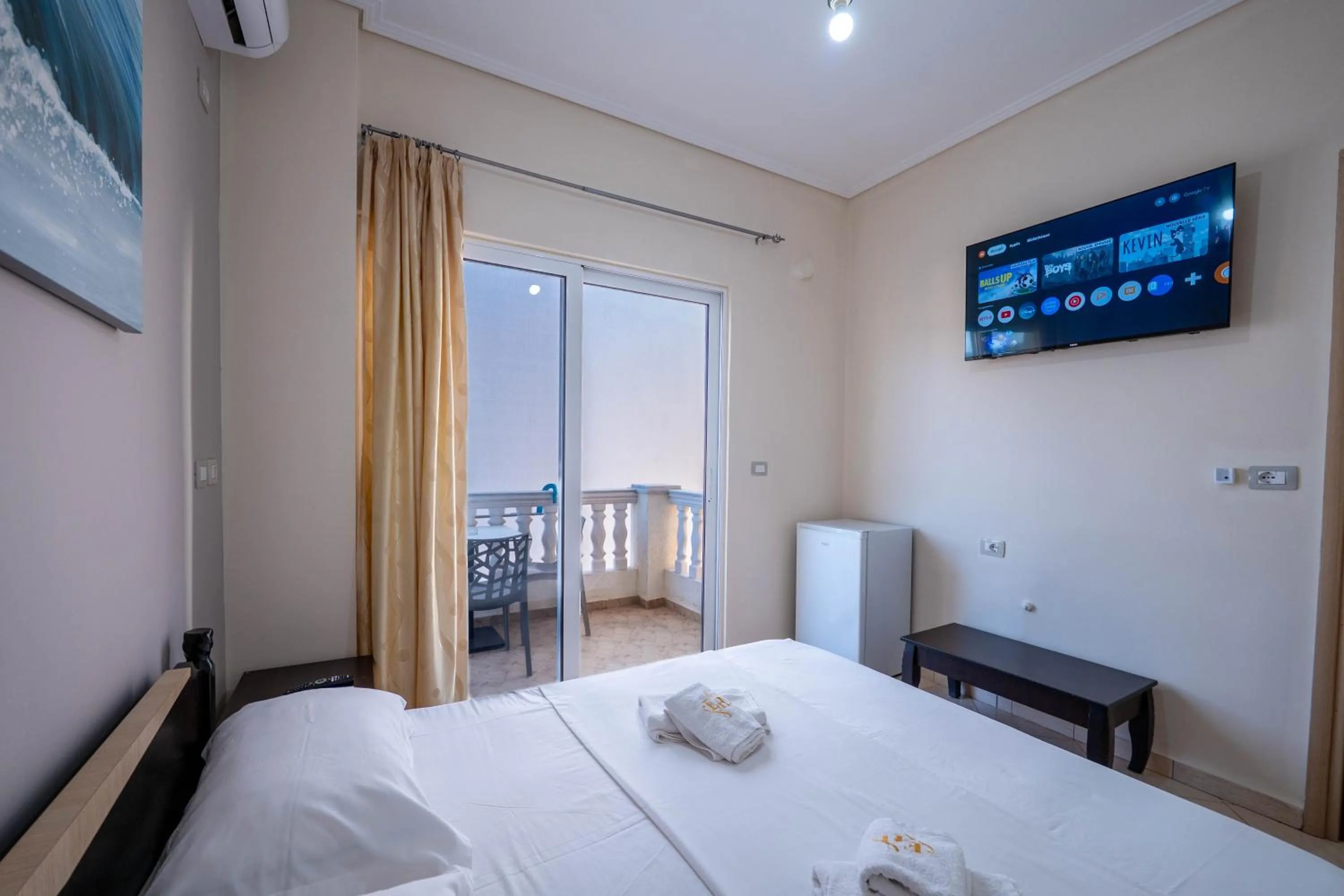 Bedroom, Bed in EROS HOTEL Ksamil