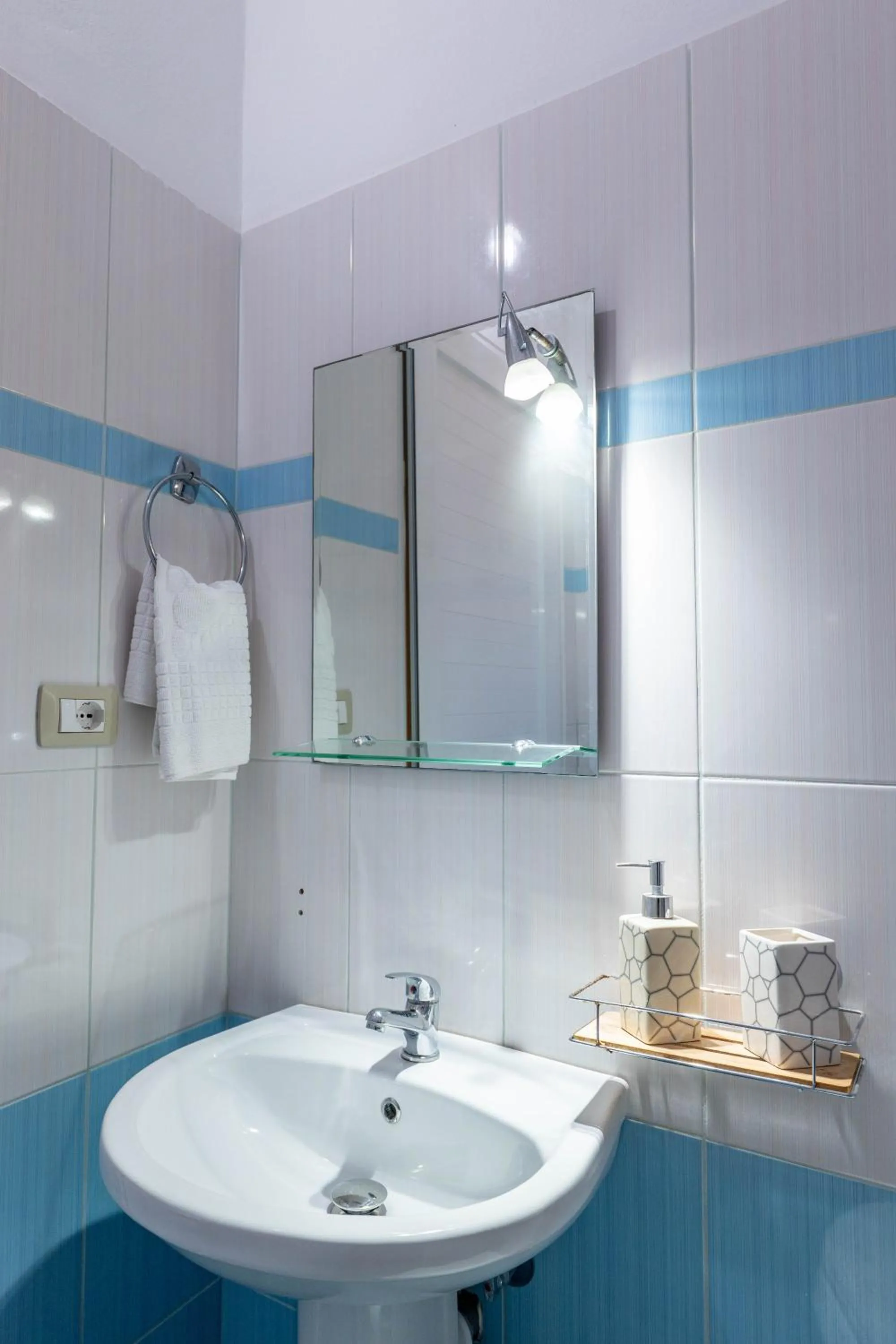EROS HOTEL Ksamil