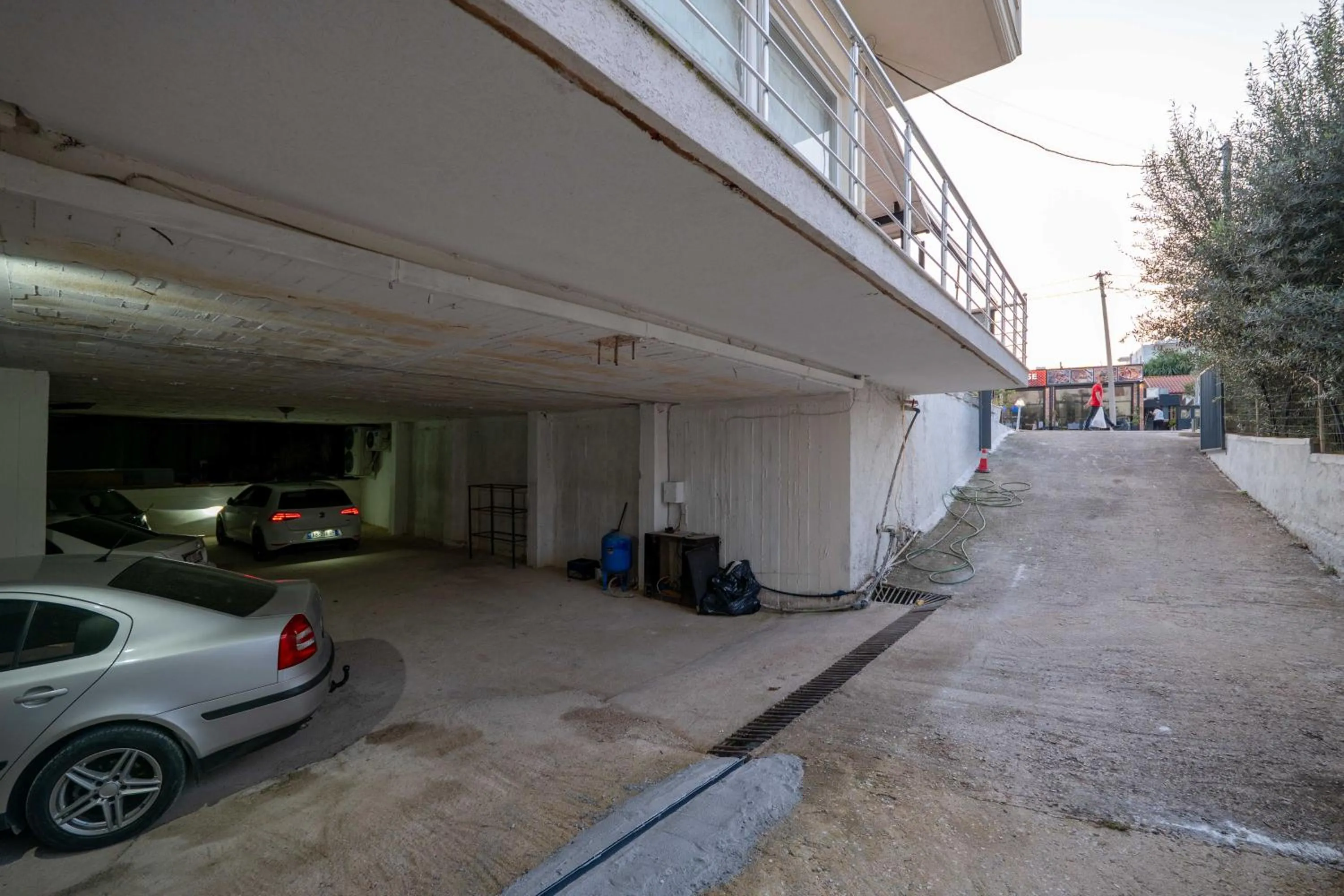 Parking in EROS HOTEL Ksamil