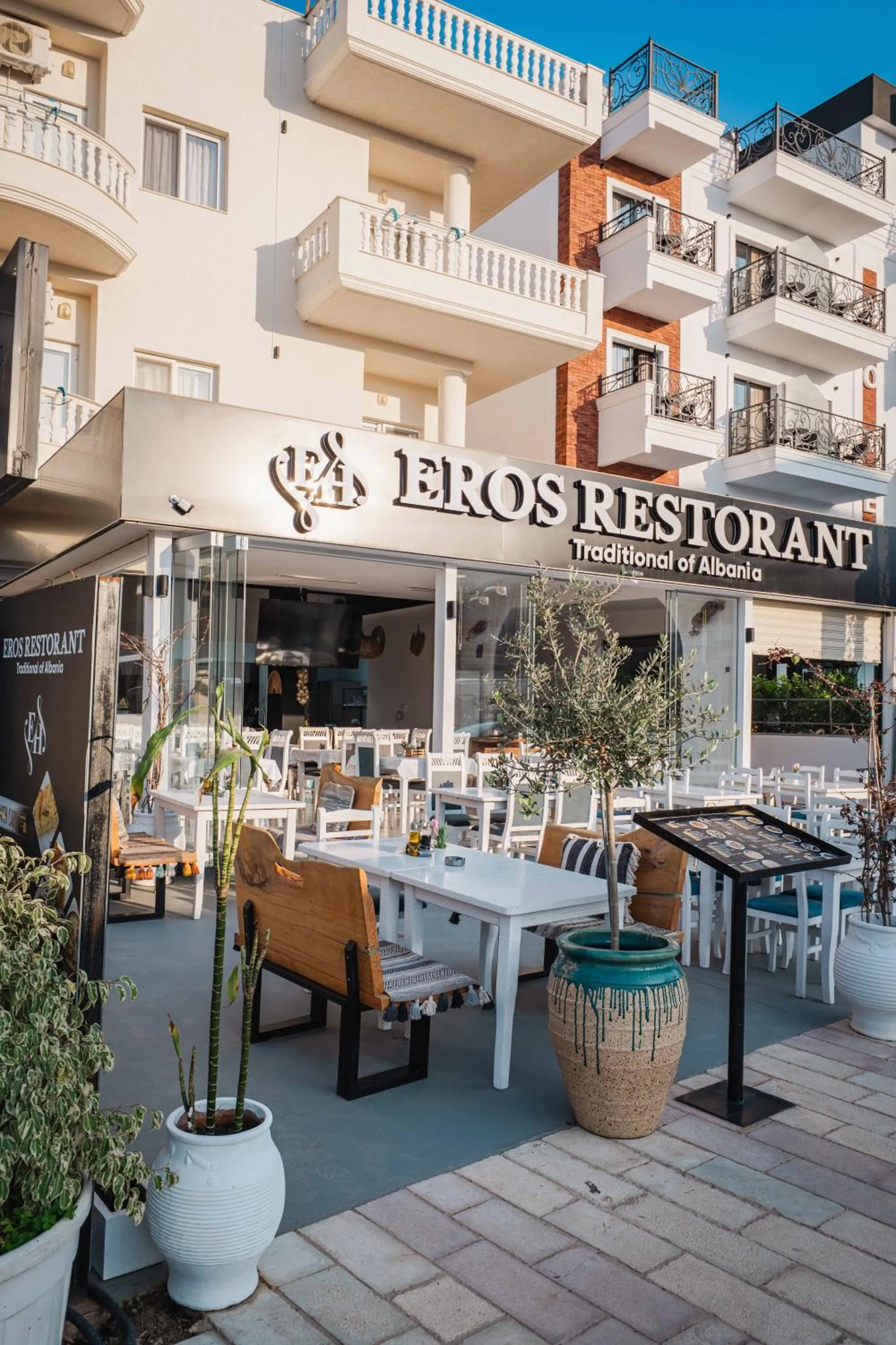 Restaurant/places to eat in EROS HOTEL Ksamil