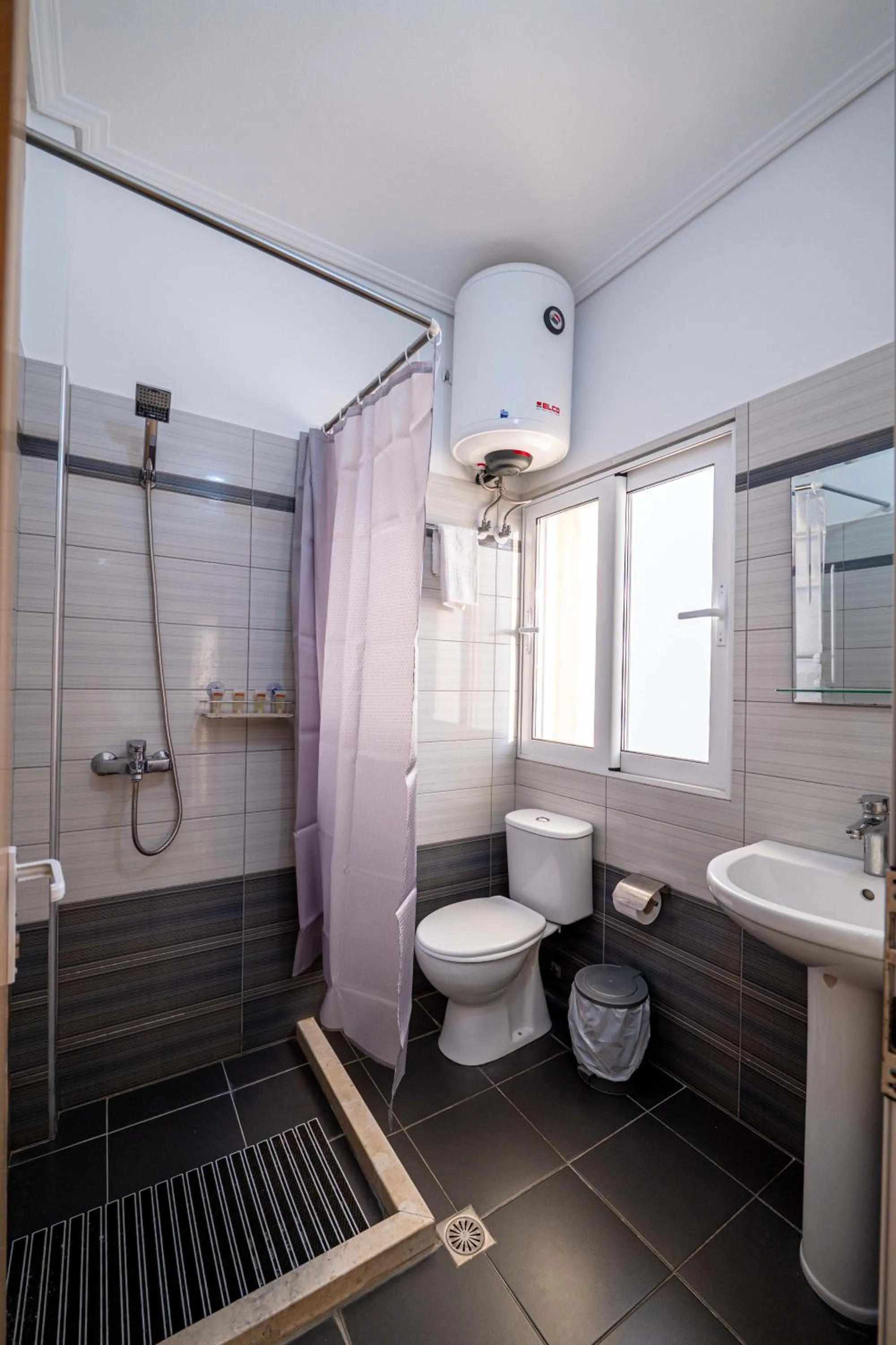 EROS HOTEL Ksamil