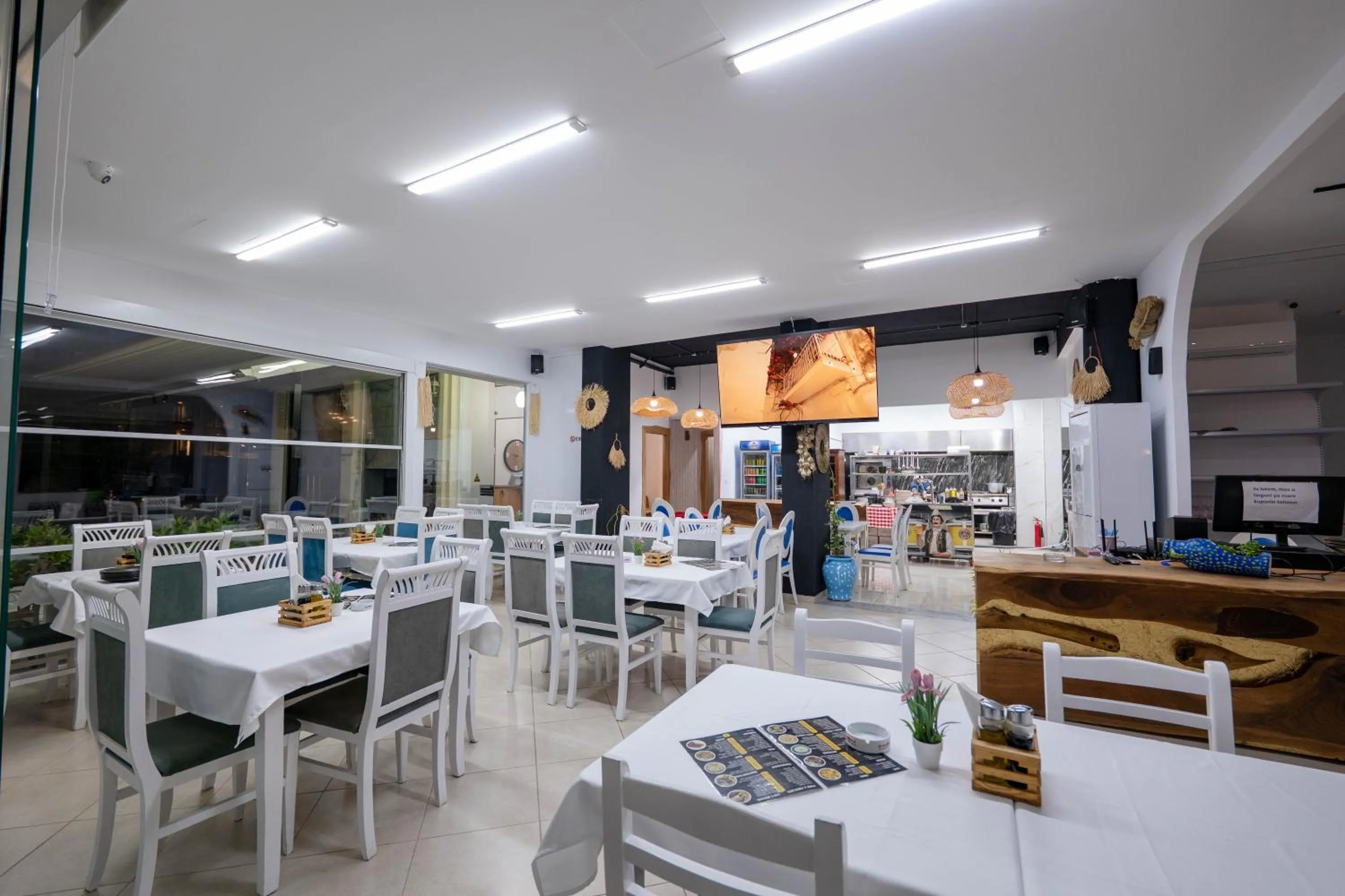EROS HOTEL Ksamil