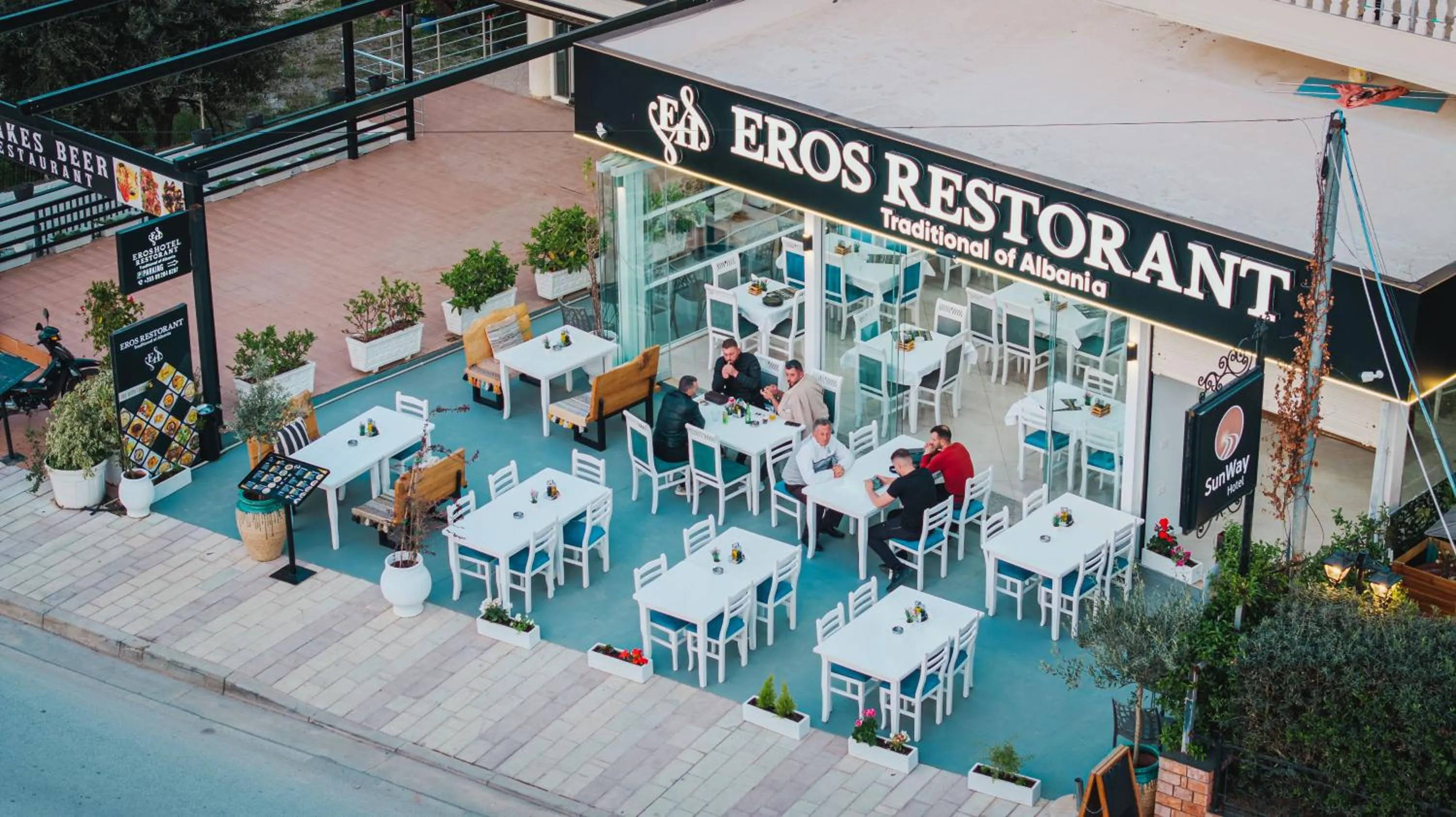 Restaurant/places to eat in EROS HOTEL Ksamil