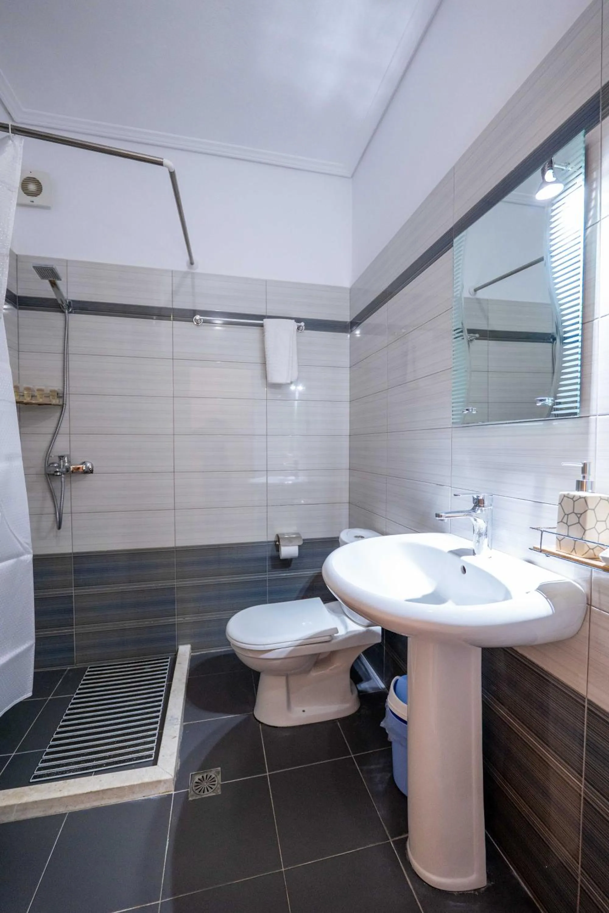 Bathroom in EROS HOTEL Ksamil