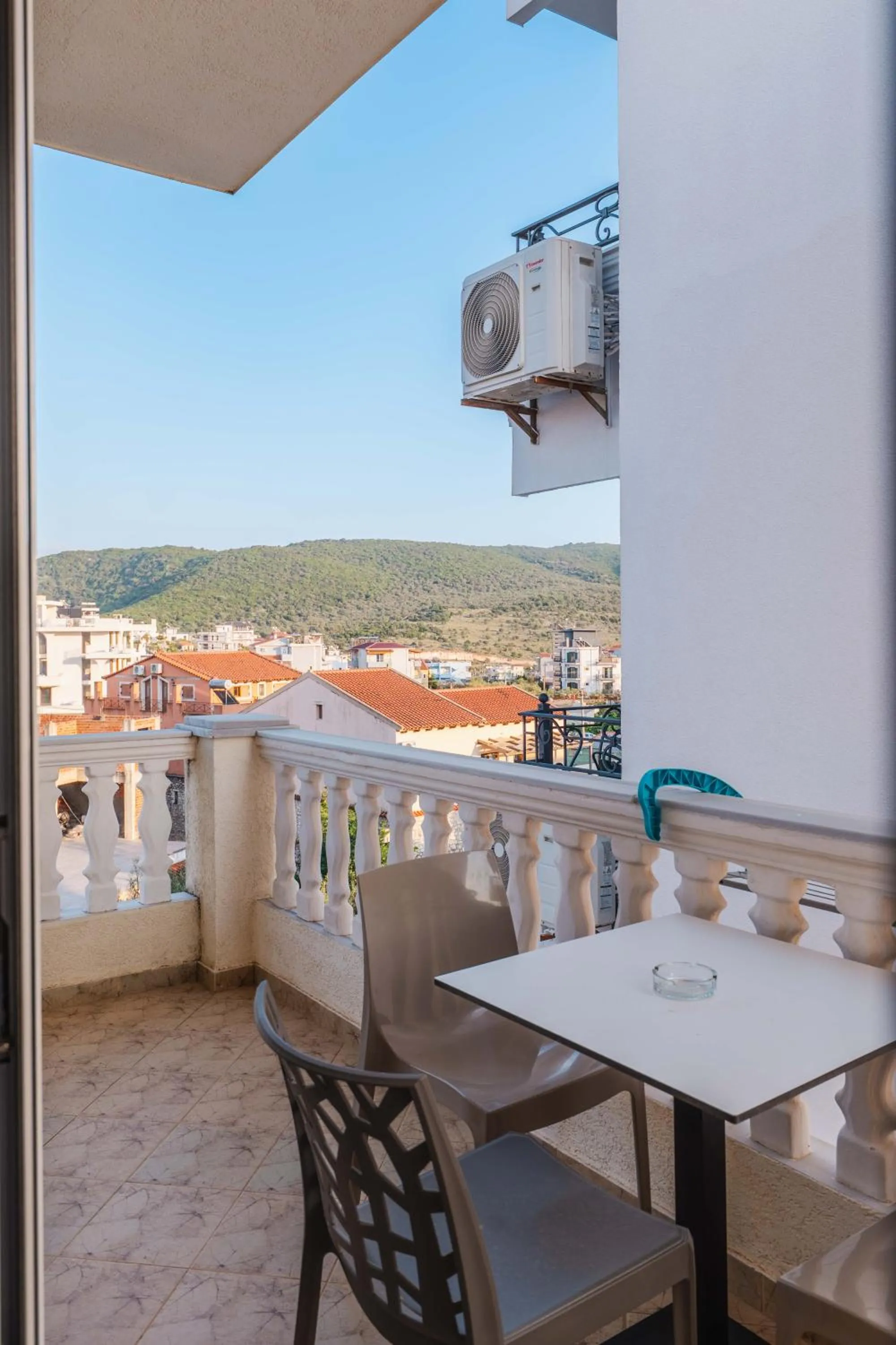 EROS HOTEL Ksamil