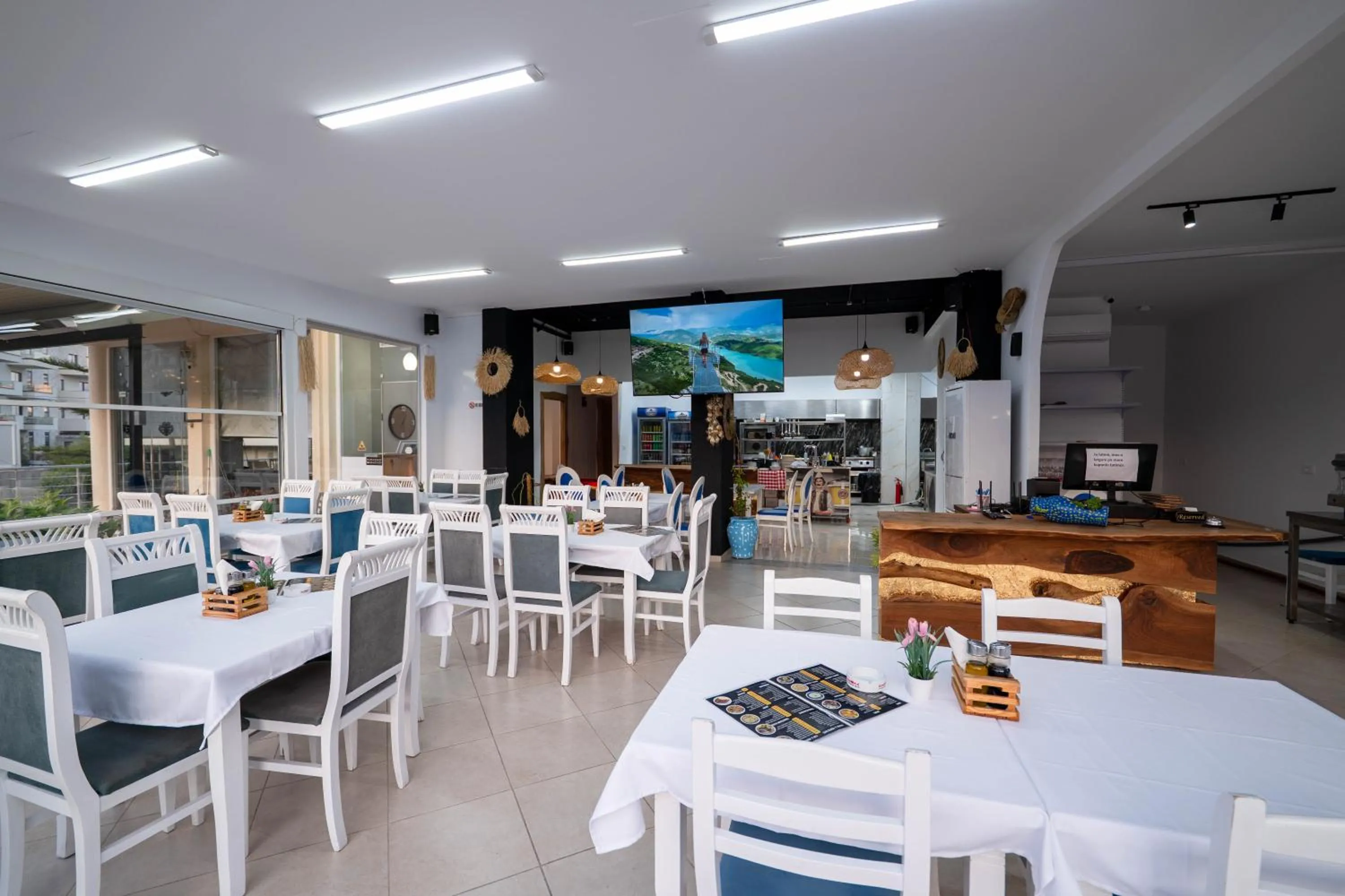 EROS HOTEL Ksamil