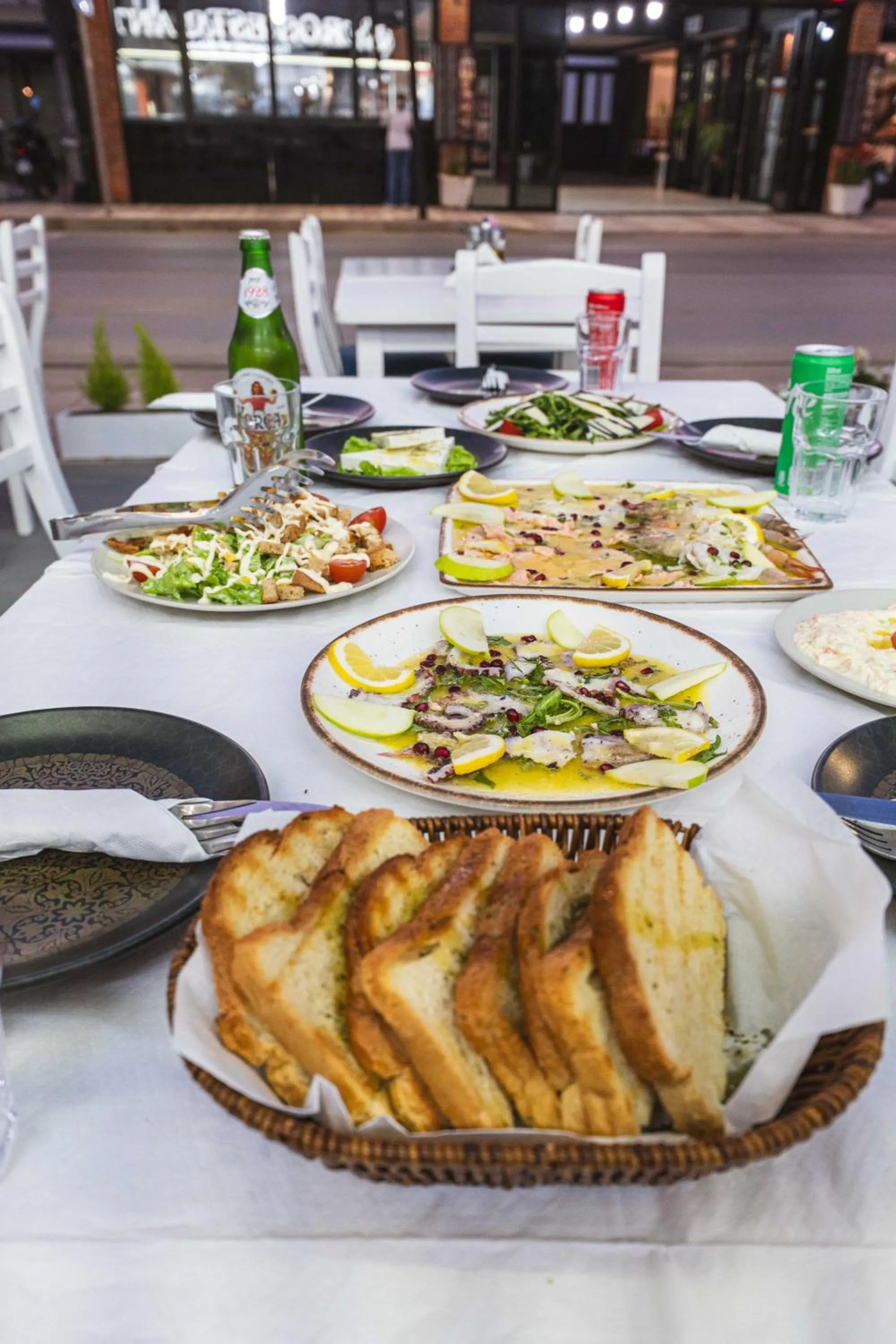 Food and drinks in EROS HOTEL Ksamil