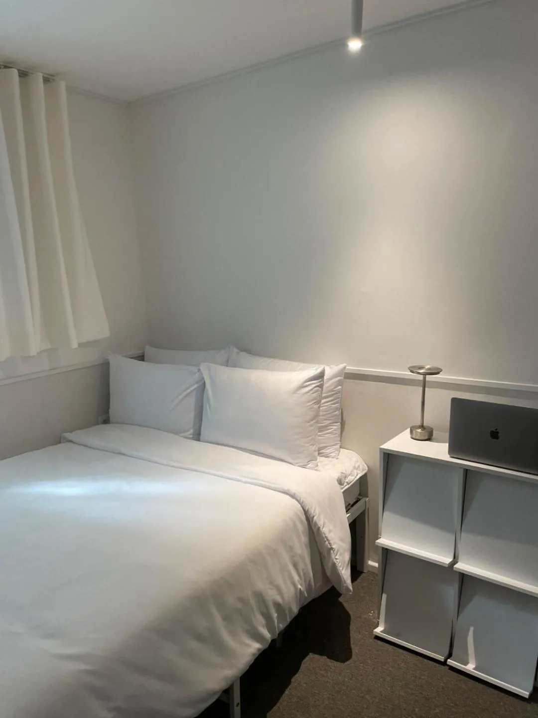 Bed in nook Inn