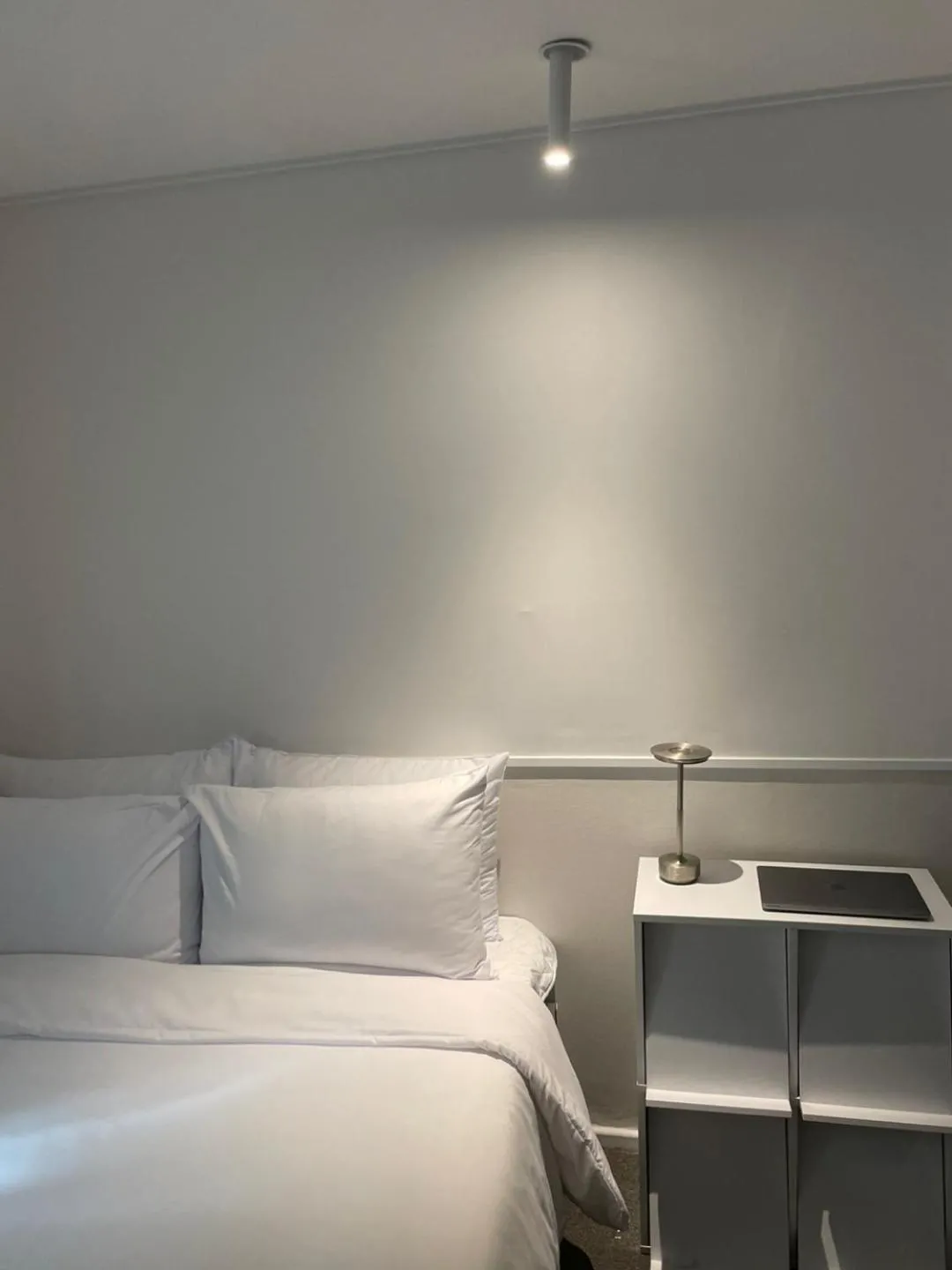 Bed in nook Inn