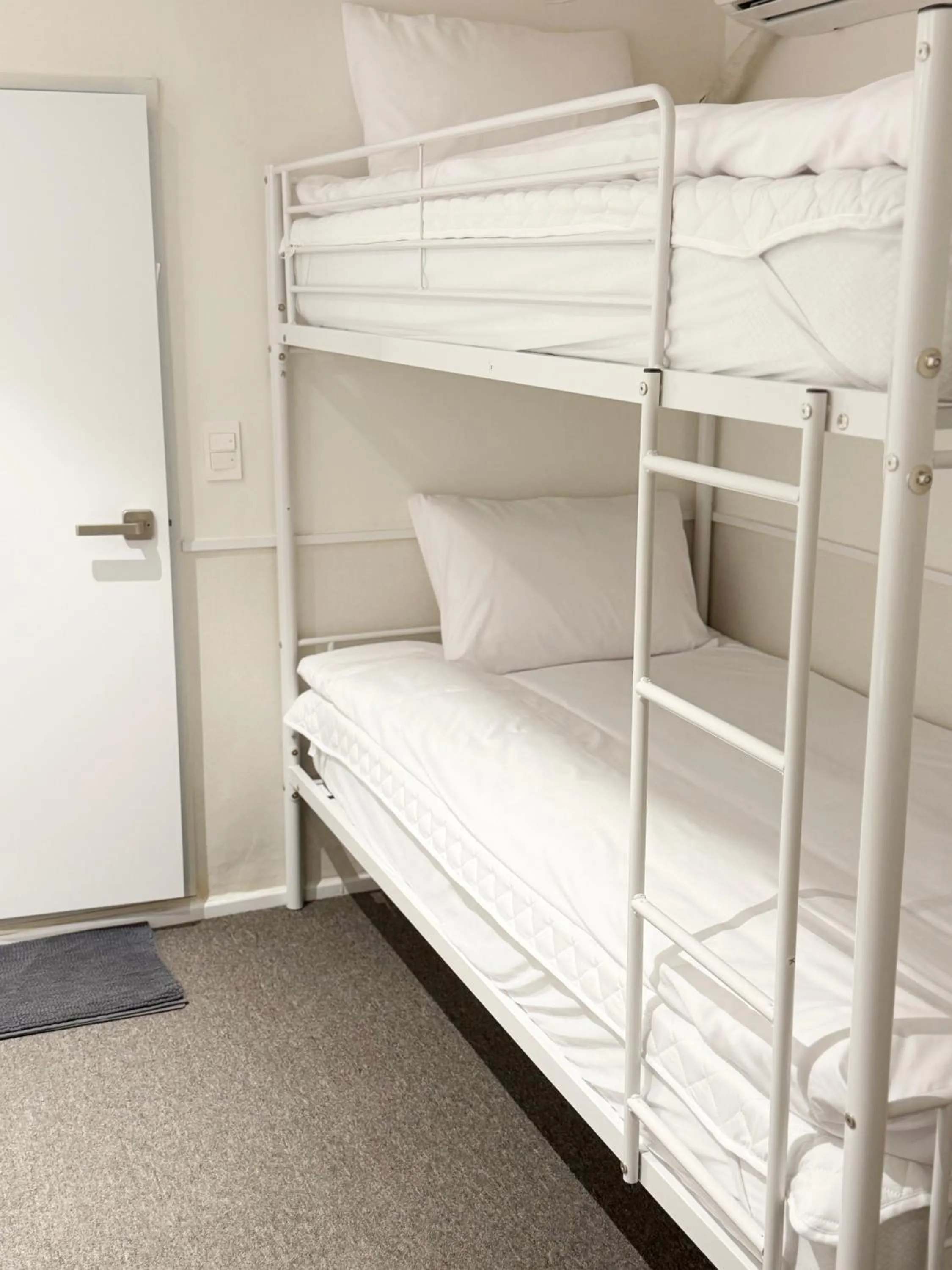 Bed in nook Inn
