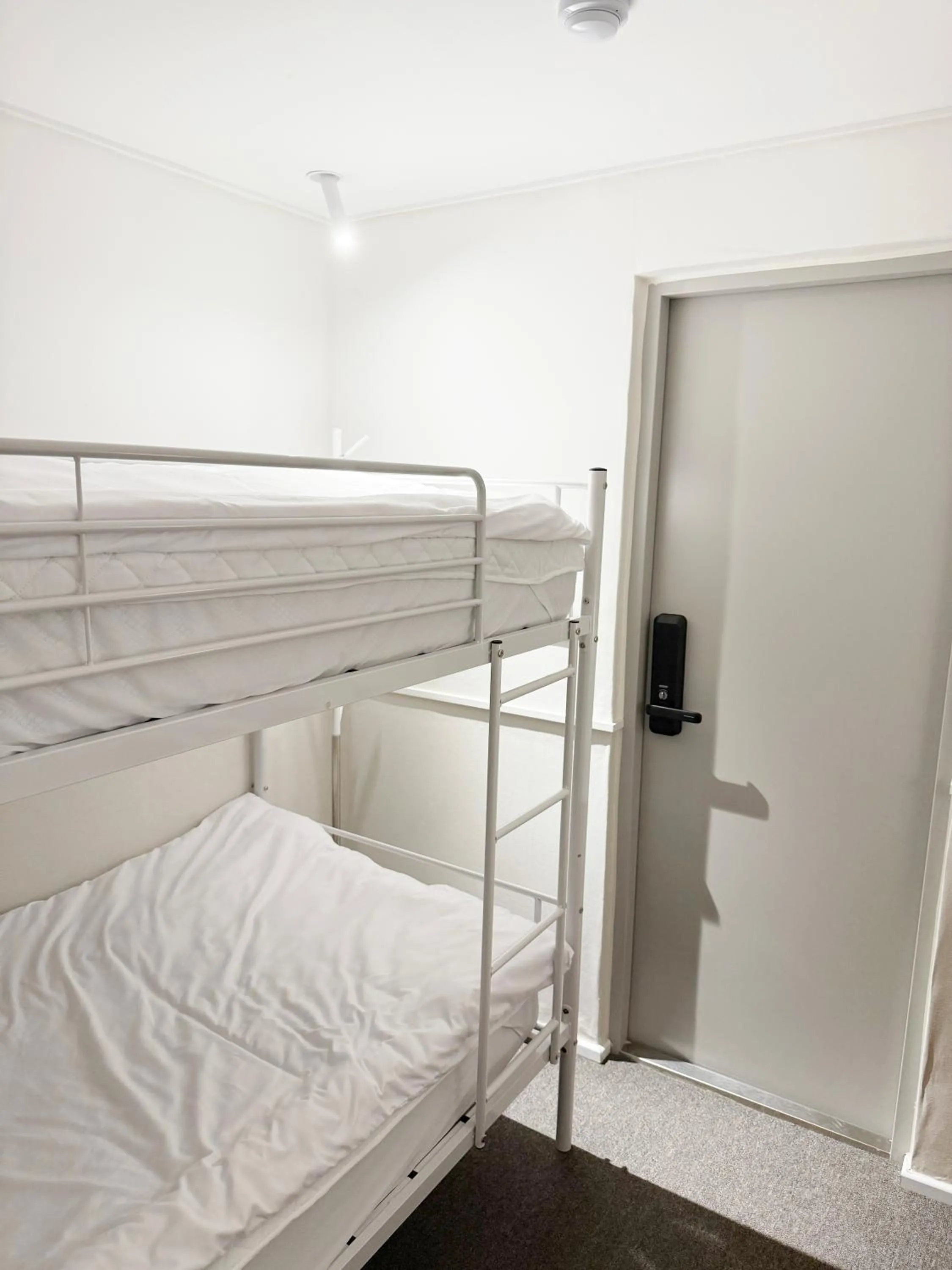 Bed in nook Inn